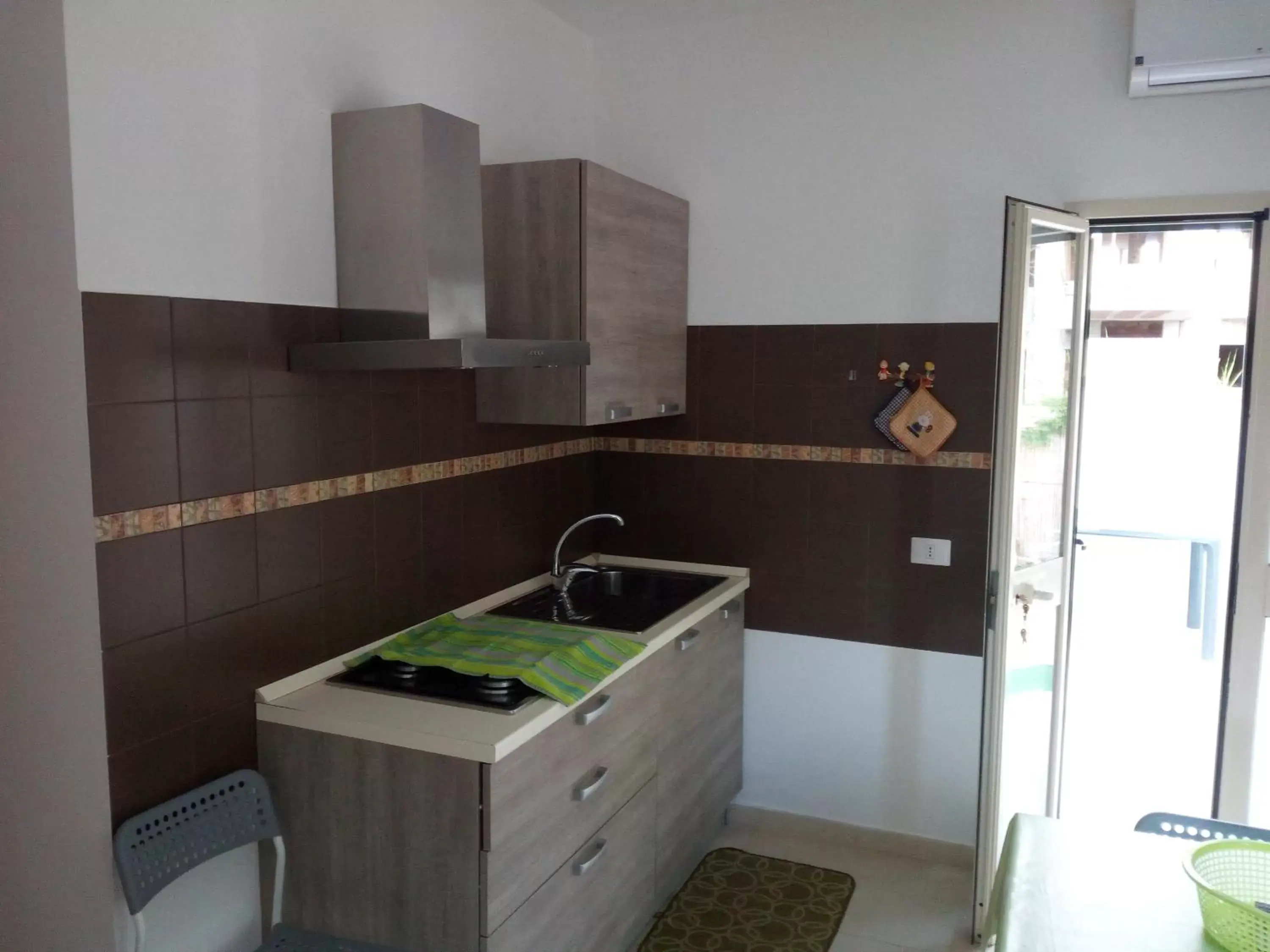 Kitchen or kitchenette, Kitchen/Kitchenette in Villa Soleanna Residence