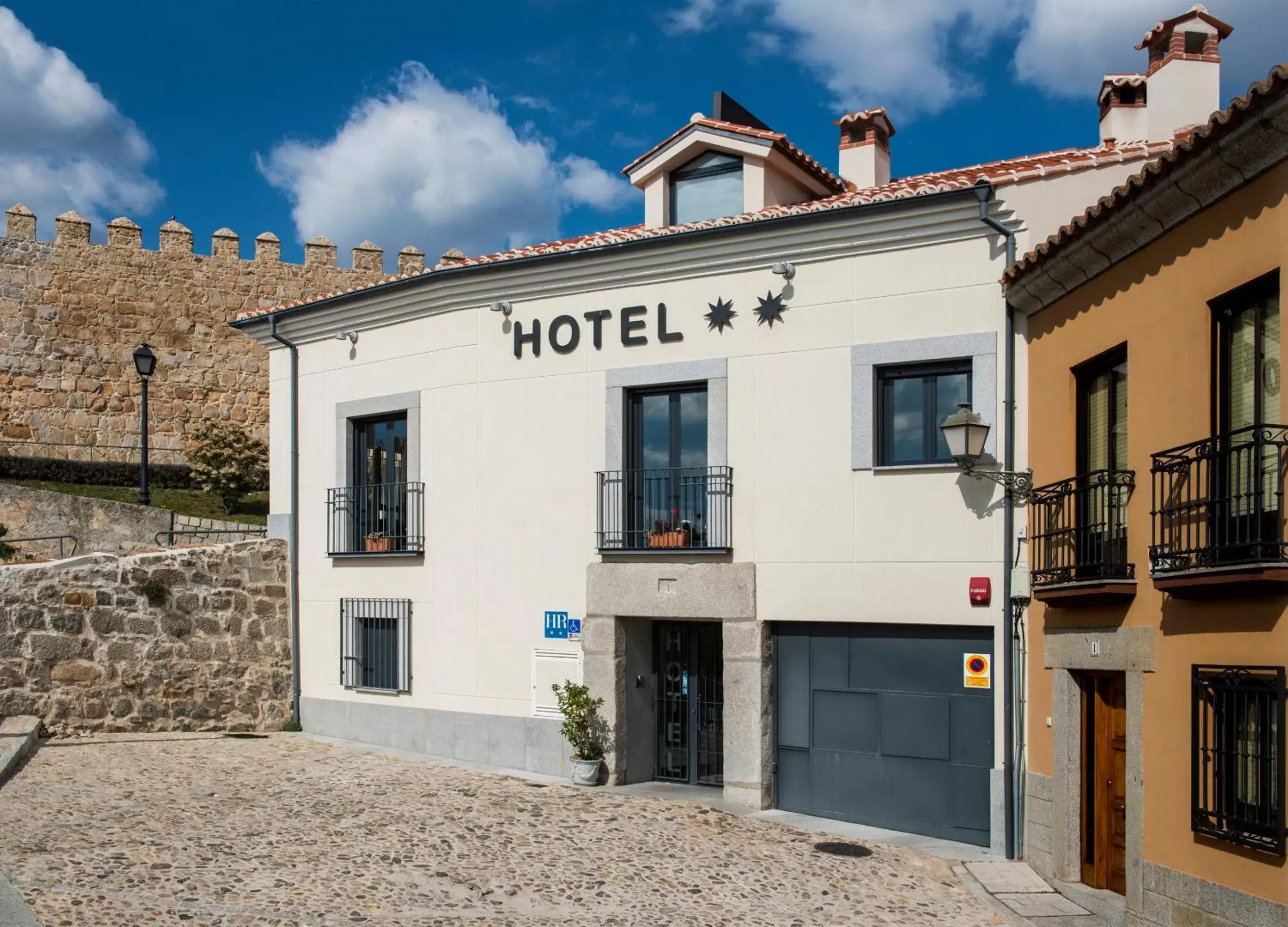 Facade/entrance, Property Building in Hotel Puerta de la Santa