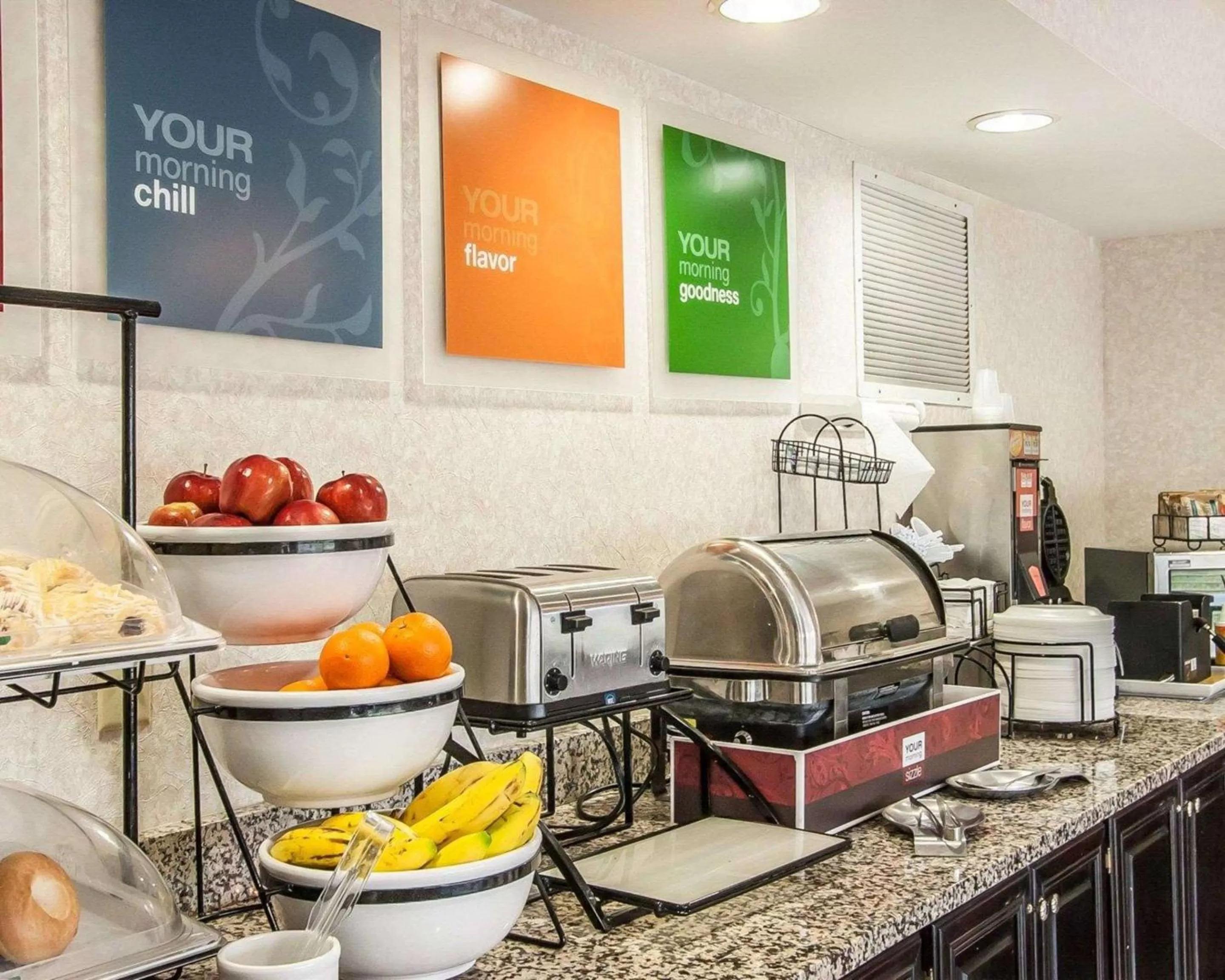 Restaurant/places to eat in Quality Inn Edmund Pettus Bridge area