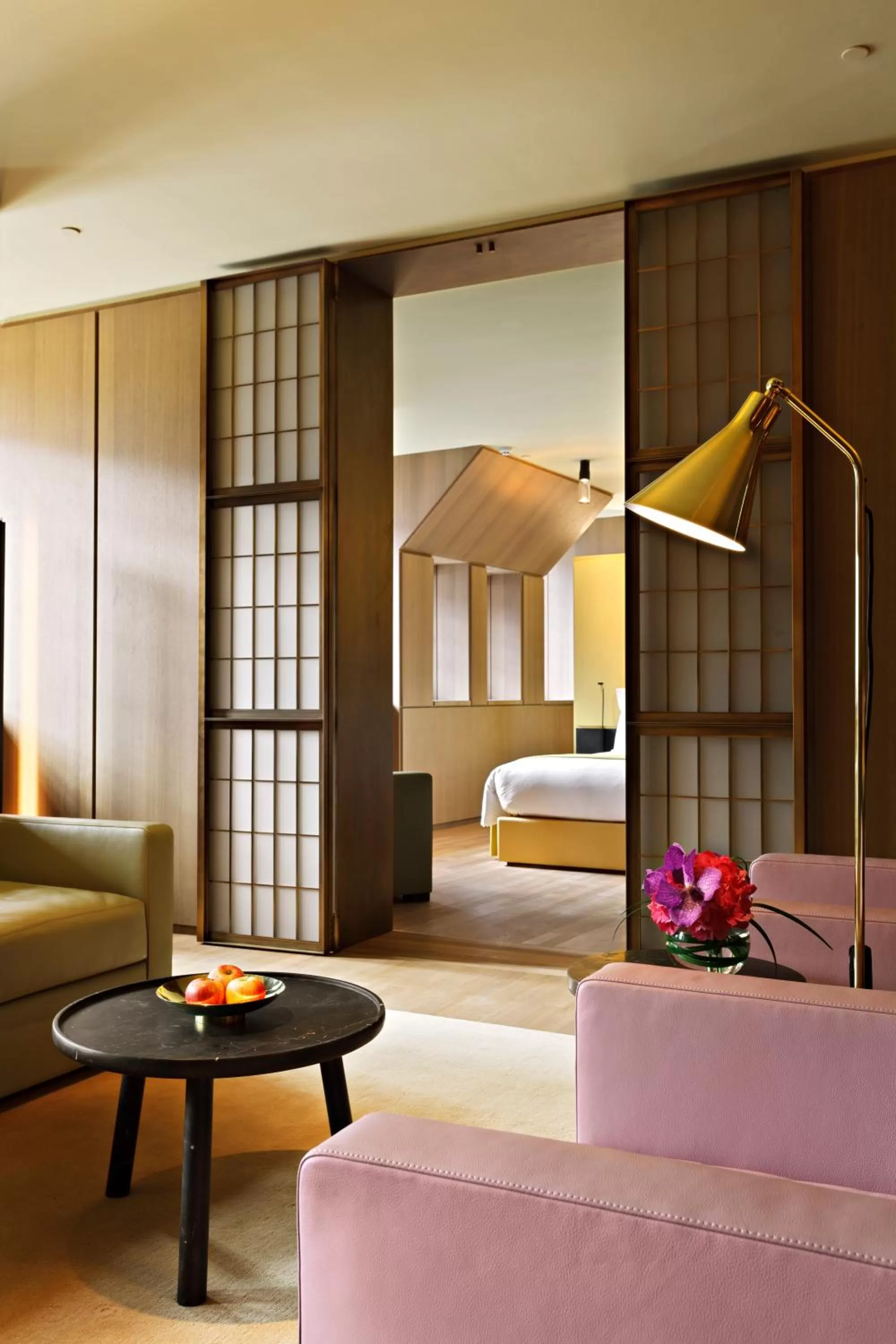 Photo of the whole room, Bed in Hotel Cafe Royal