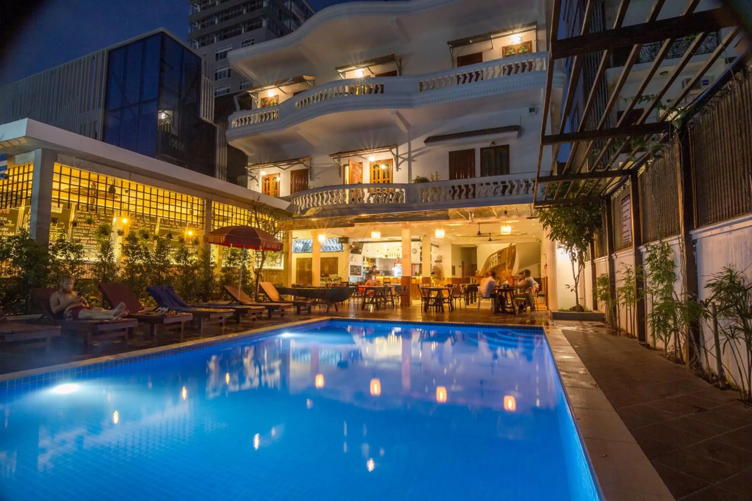 Poolside Villa Poolside Villa