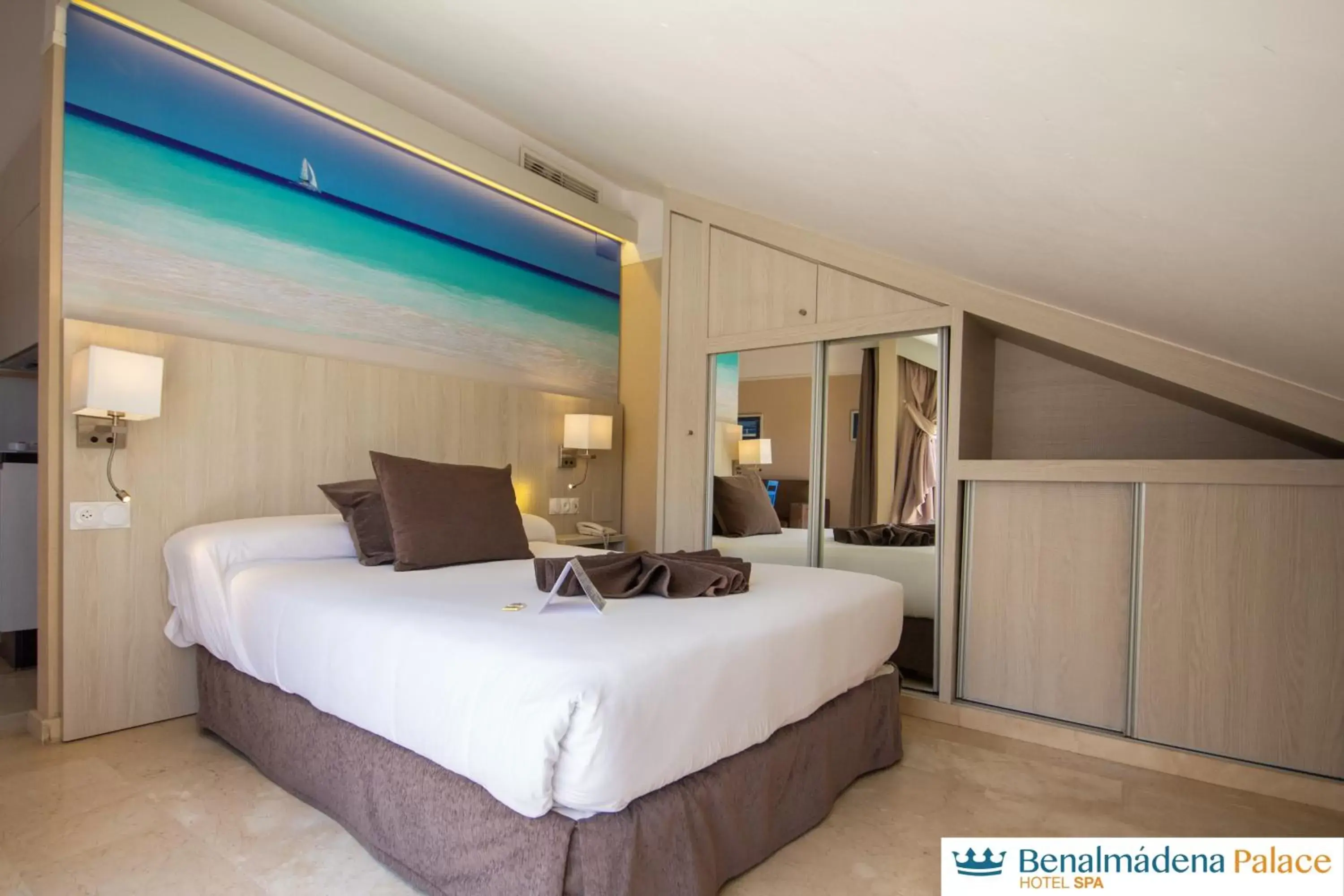 Seating area, Bed in Benalmadena Palace Spa