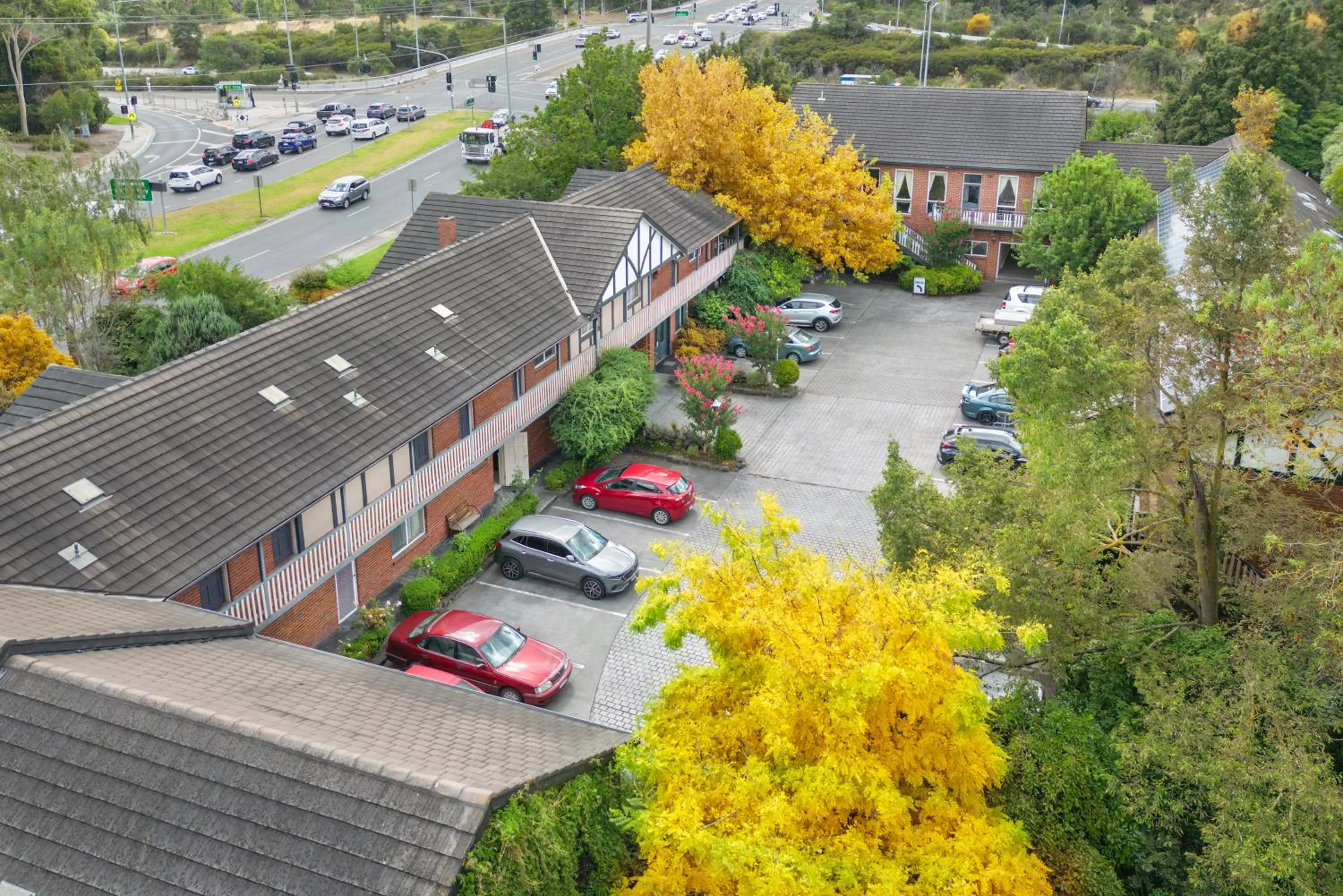 Property building in Elizabethan Lodge