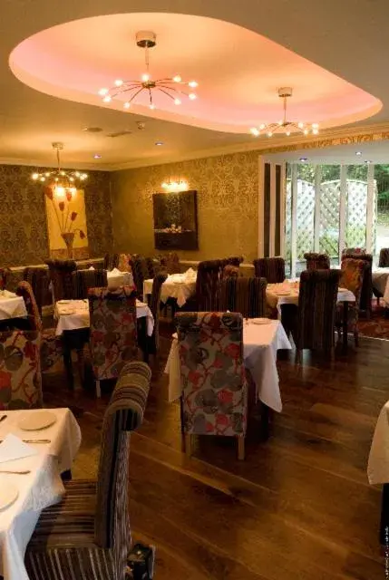 Restaurant/Places to Eat in Greenvale Hotel