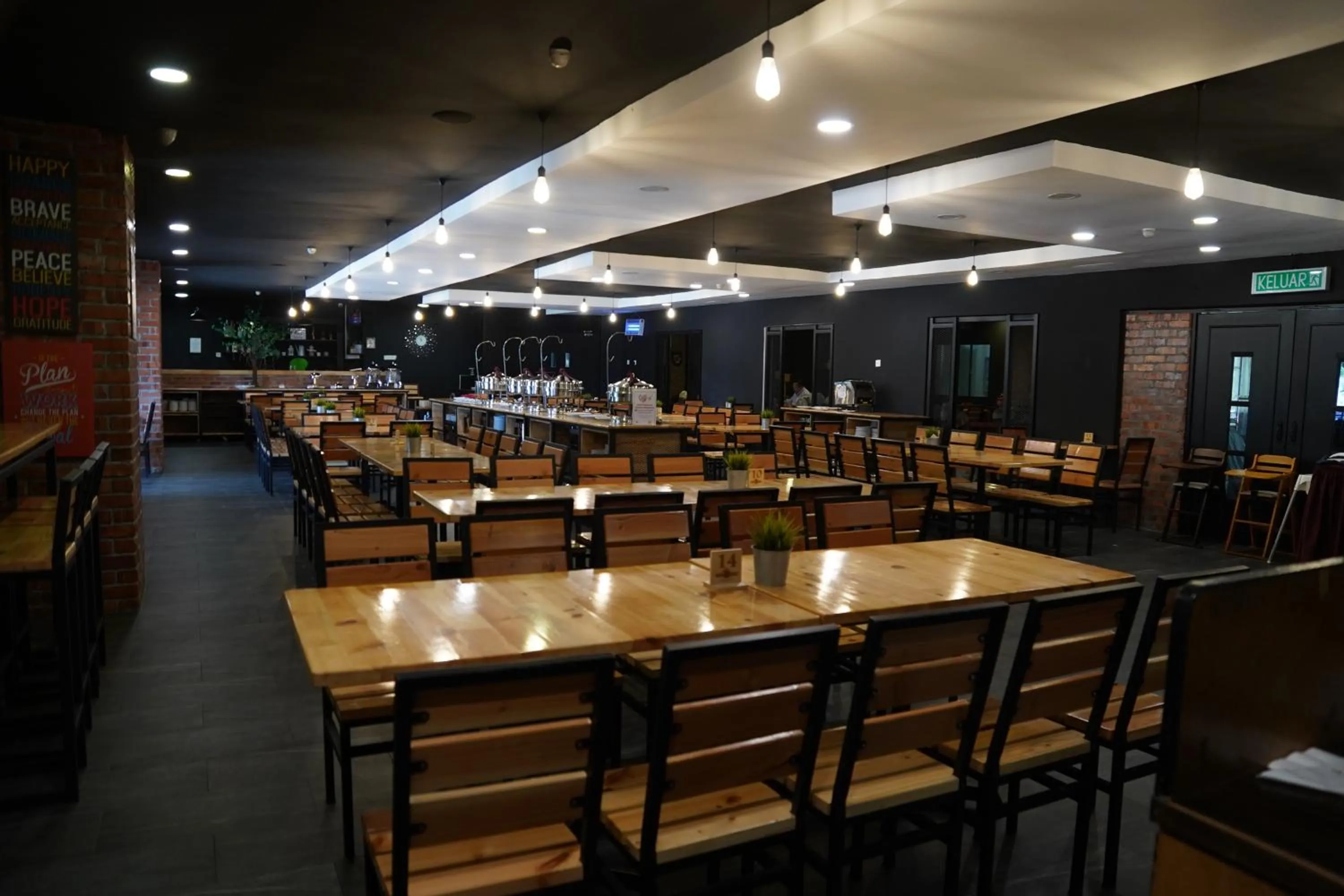 Restaurant/places to eat in Hotel Seri Malaysia Johor Bahru