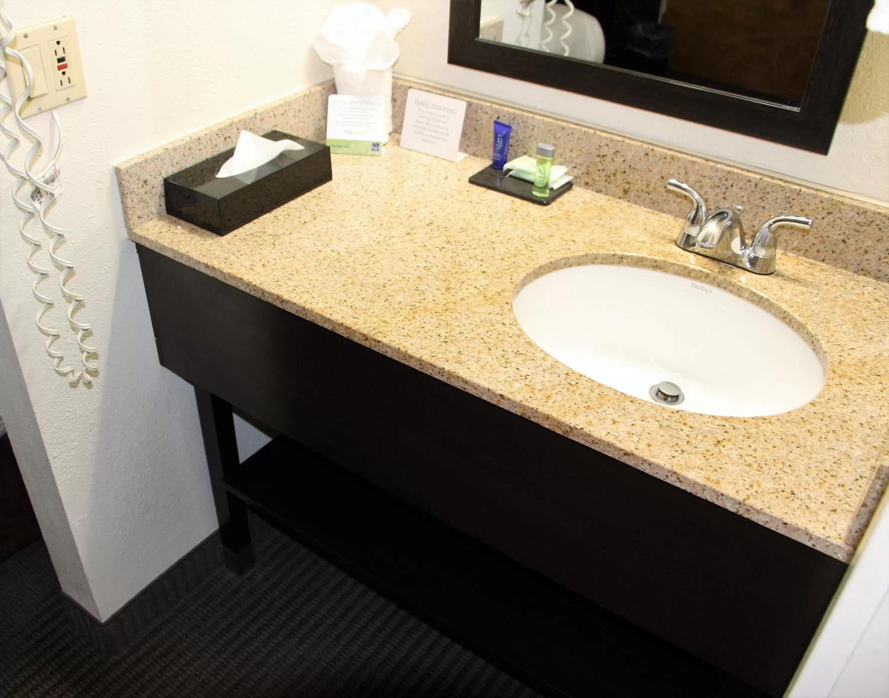 Bathroom in Sleep Inn Chattanooga Hamilton Place