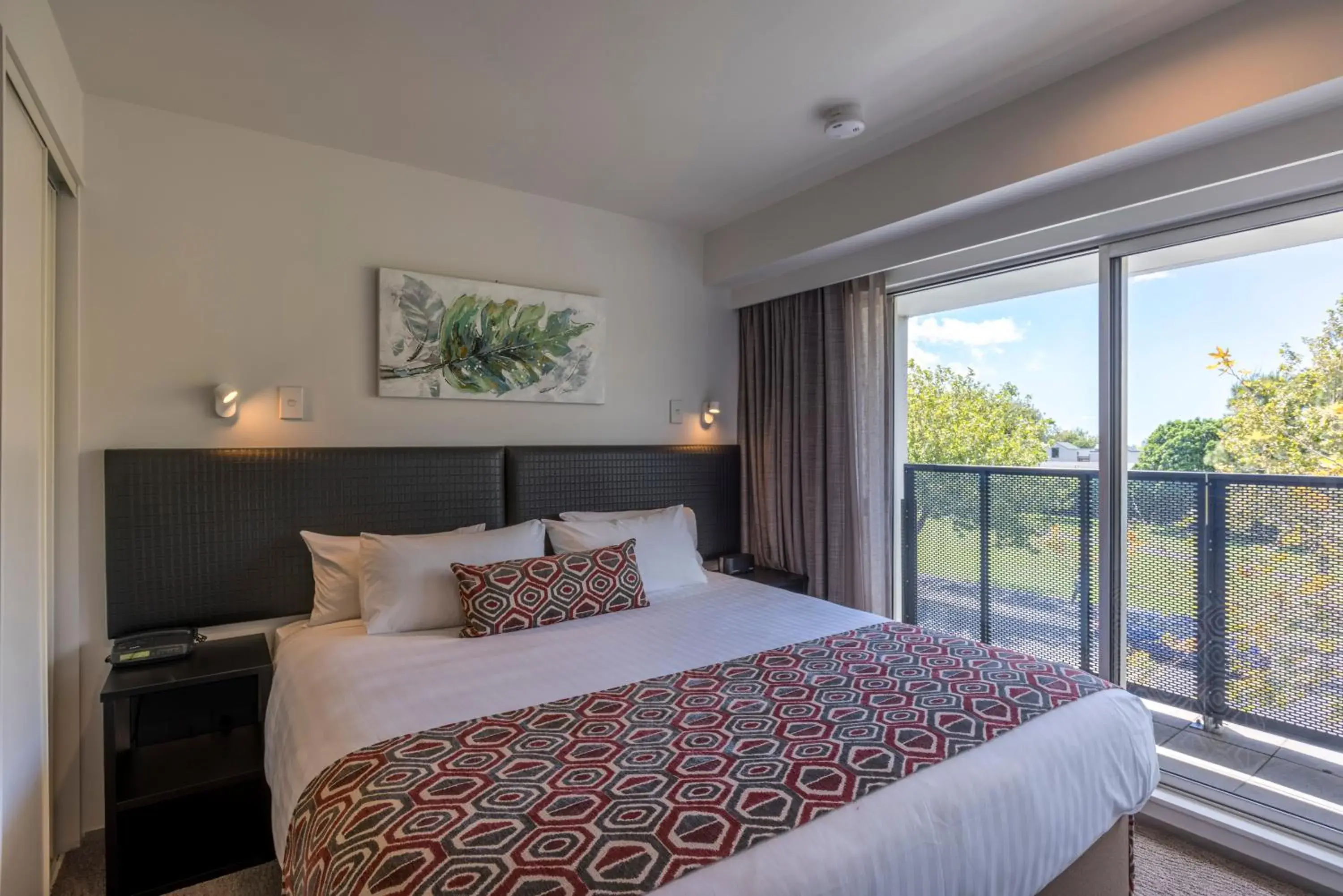 Bed in Quest Ponsonby Serviced Apartments