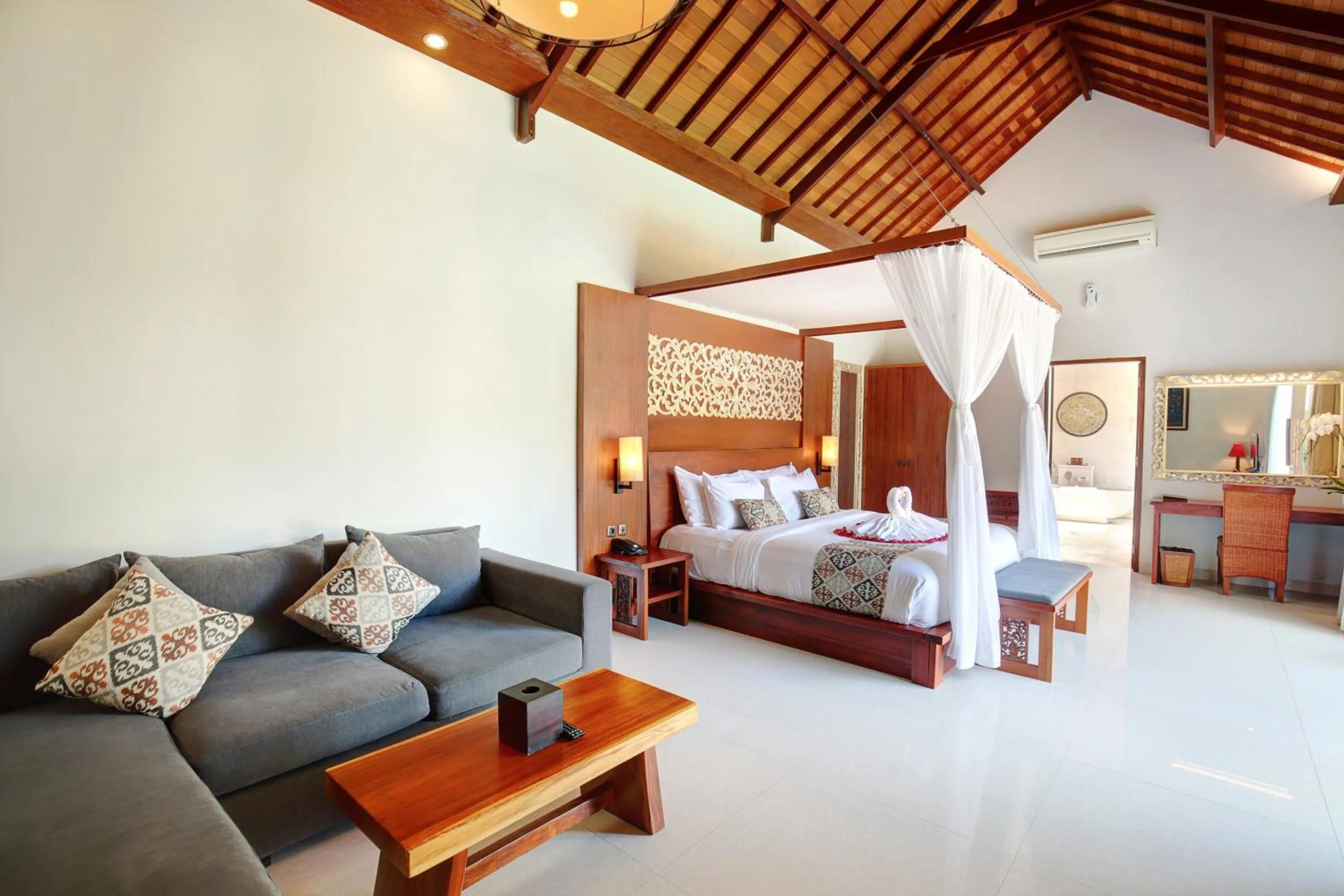 Bedroom, Bed in Lumbini Luxury Villas and Spa