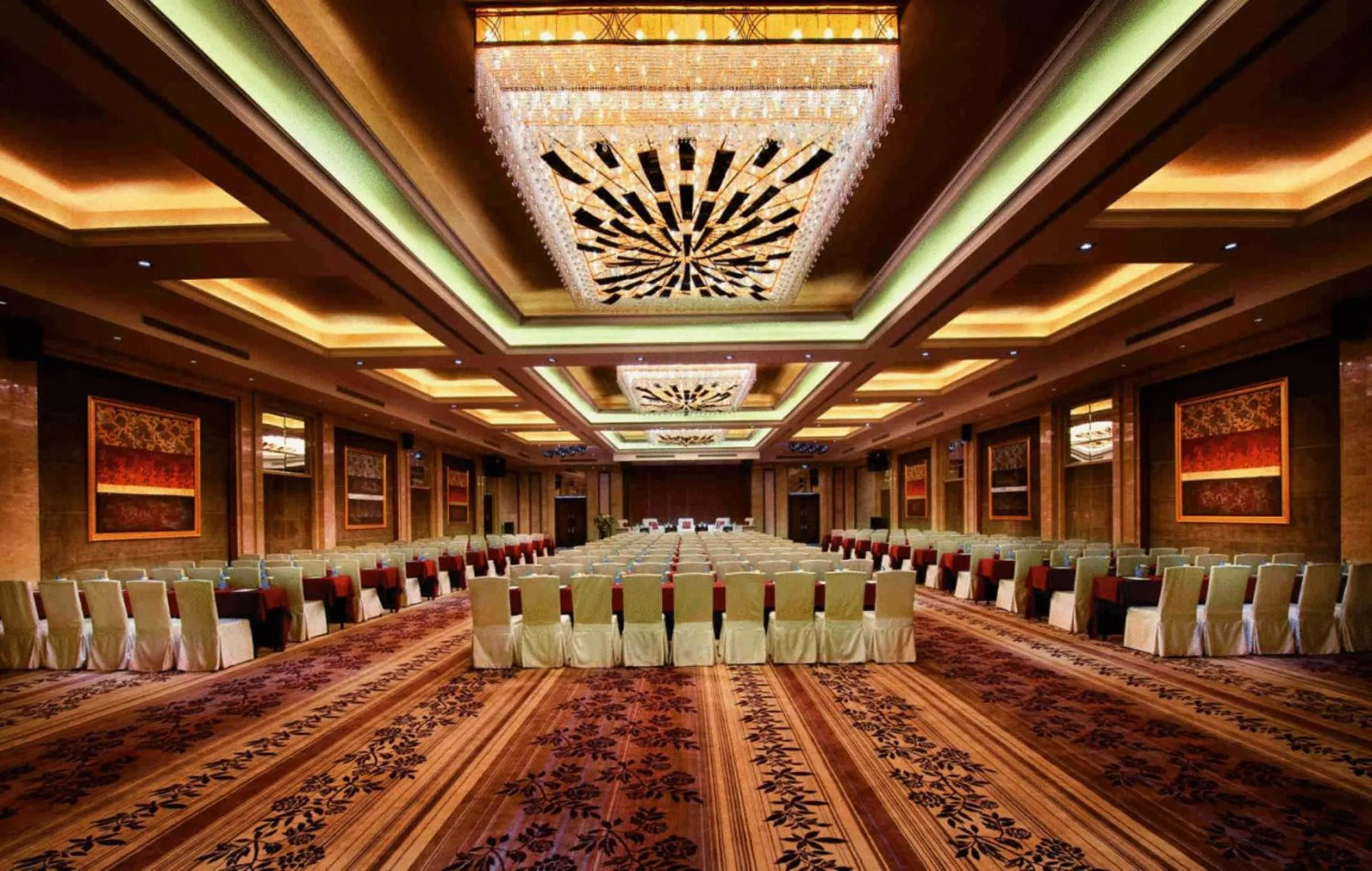 Banquet/Function facilities in Zhengzhou Yuehai Hotel
