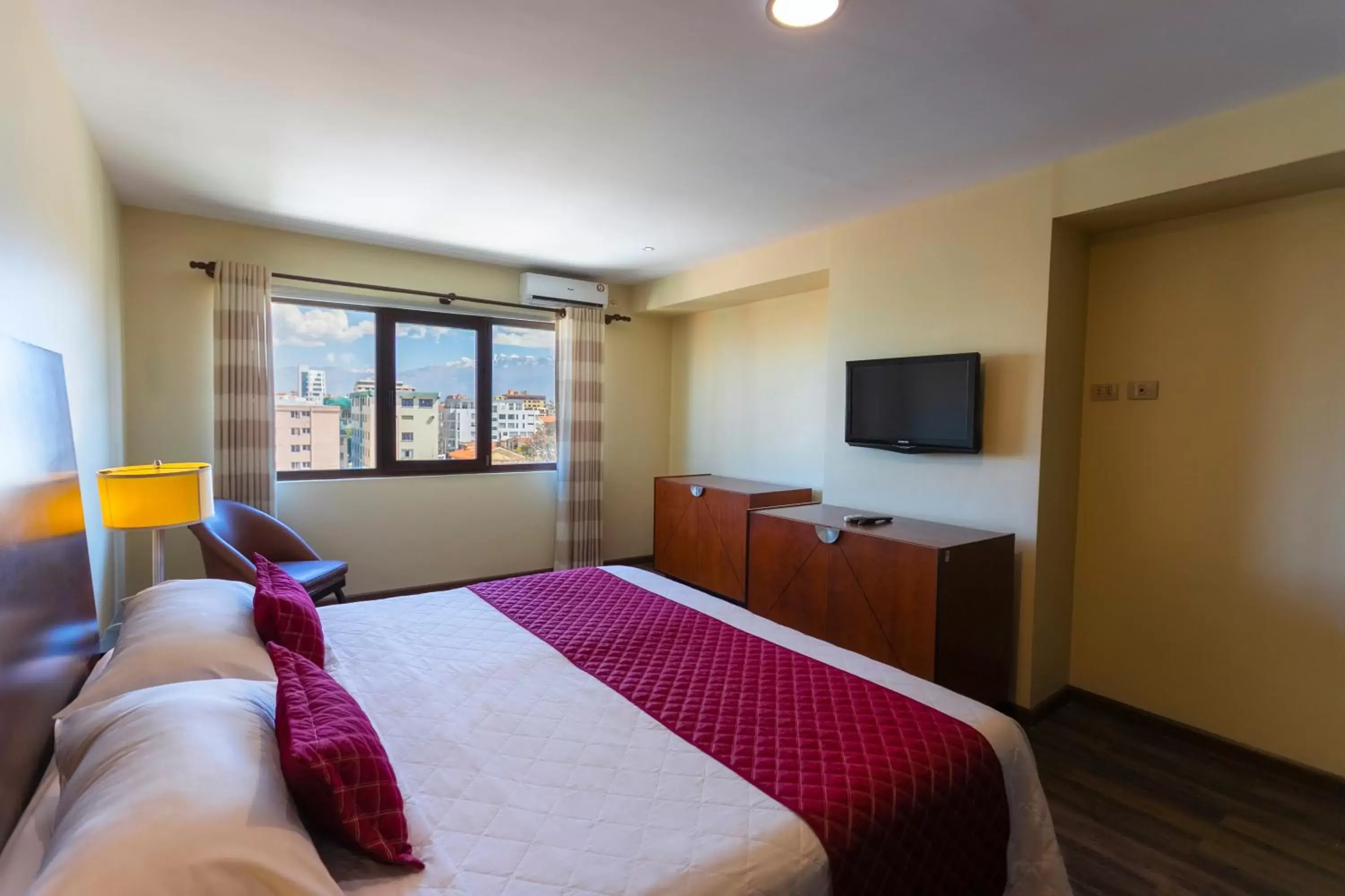 Bedroom, Bed in Gran Hotel Cochabamba