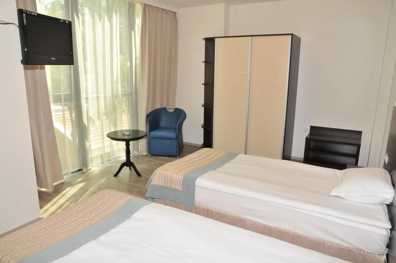 Bed in Hotel Burgas Free University
