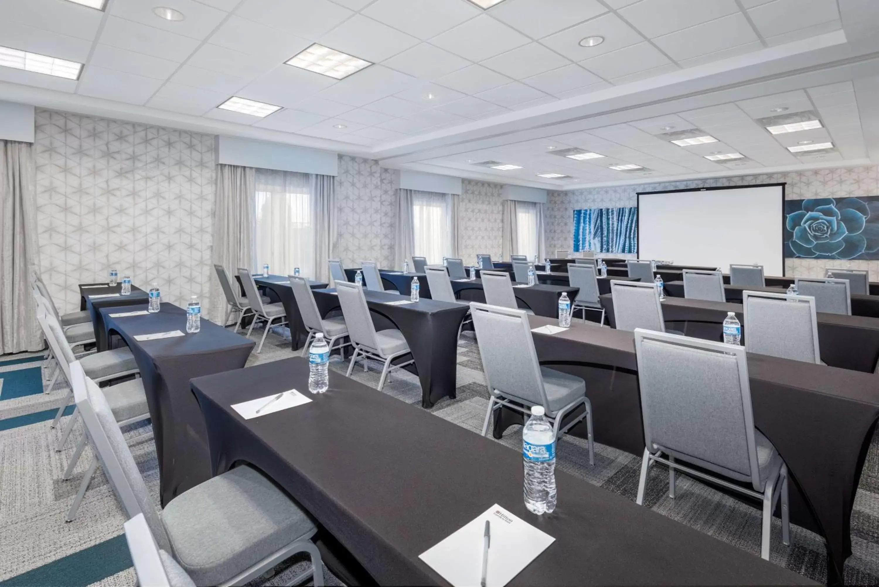 Meeting/conference room in Hilton Garden Inn Albuquerque/Journal Center