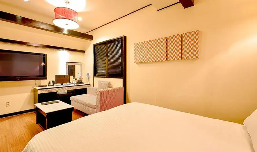 Bed in Airtel Bed in Airtel