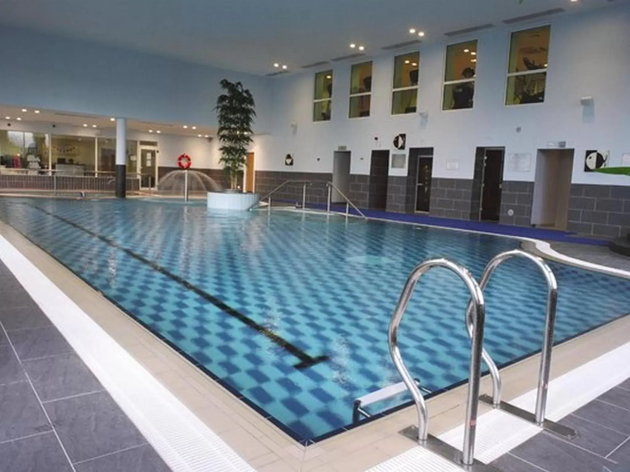 Swimming Pool in McWilliam Park Hotel