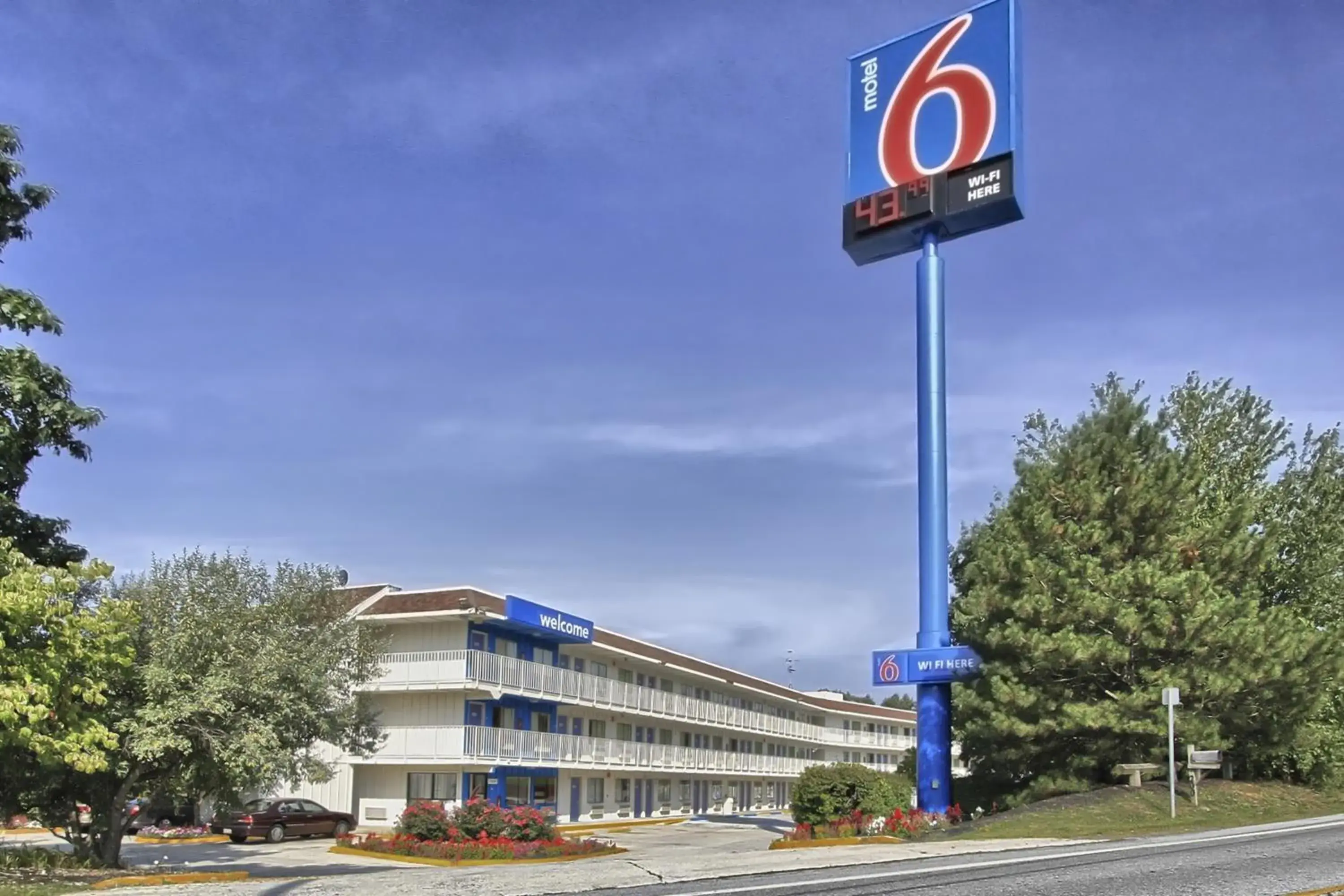 Facade/entrance, Property Building in Motel 6-New Cumberland, PA - Harrisburg - Hershey South
