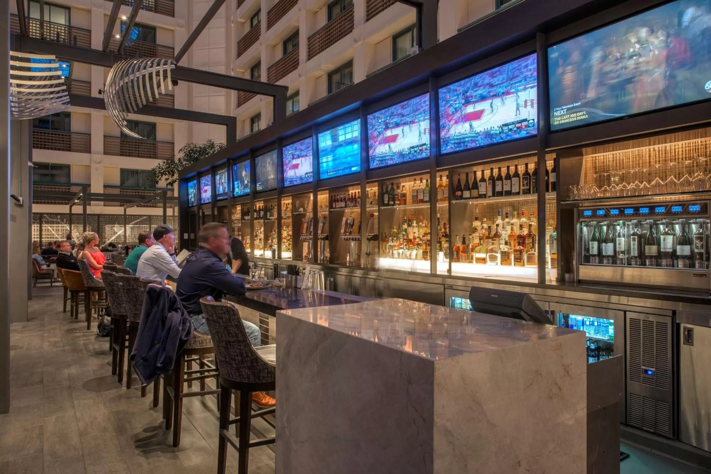 Lounge or bar in Hyatt Regency San Francisco Airport Lounge or bar in Hyatt Regency San Francisco Airport