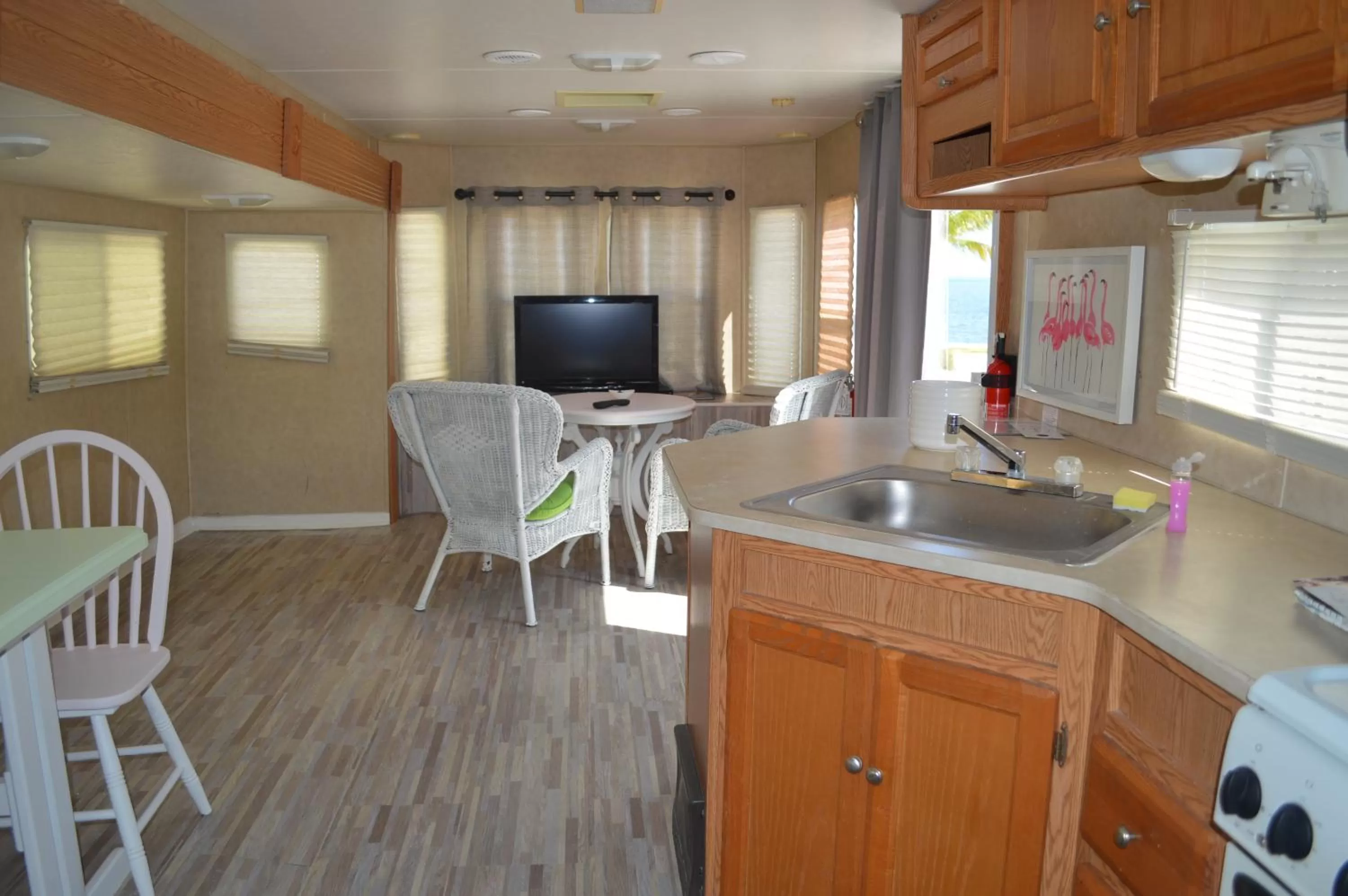Kitchen or kitchenette in Drop Anchor Resort & Marina