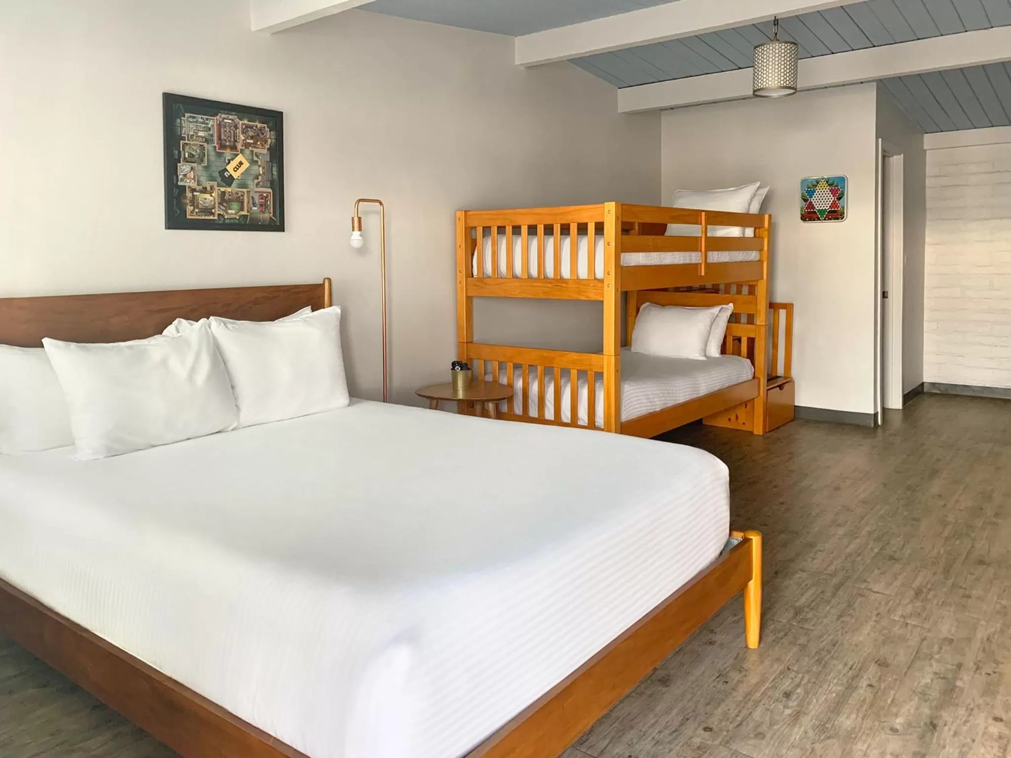 bunk bed, Bed in Hotel McCoy - Art, Coffee, Beer, Wine