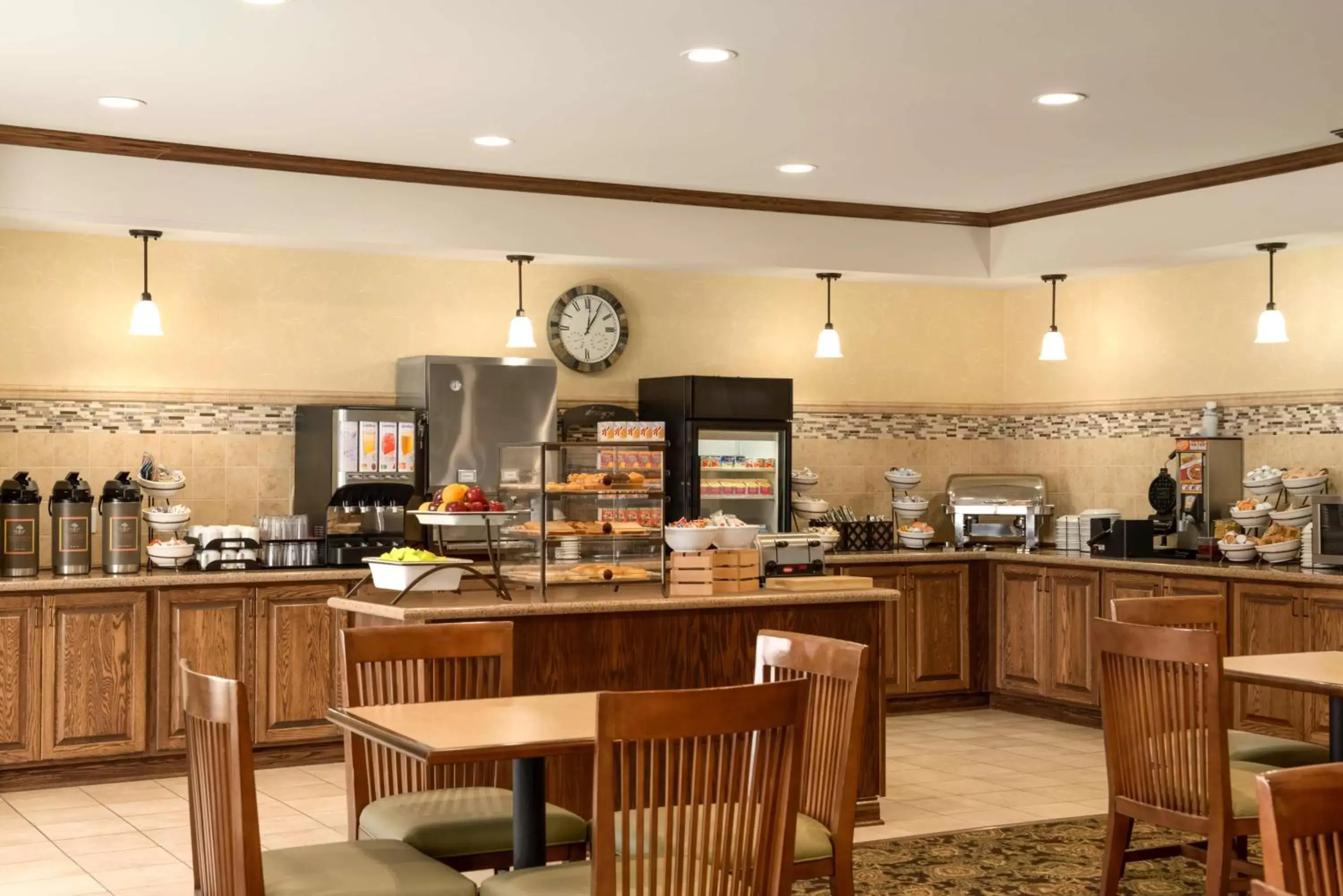 Restaurant/Places to Eat in Country Inn & Suites by Radisson, Minot, ND