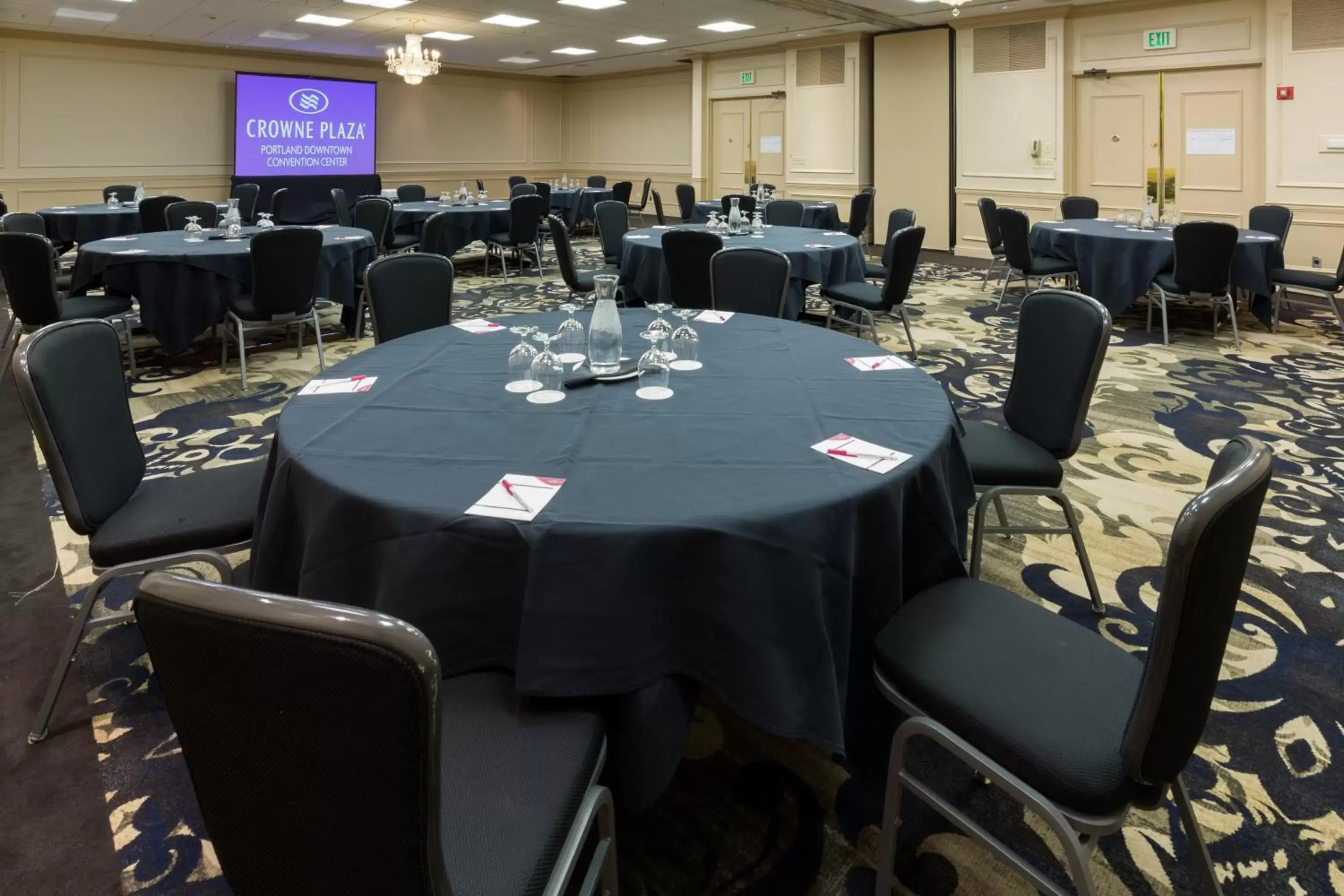 Meeting/conference room, Banquet Facilities in Crowne Plaza Hotel Portland-Downtown Convention Center, an IHG Hotel