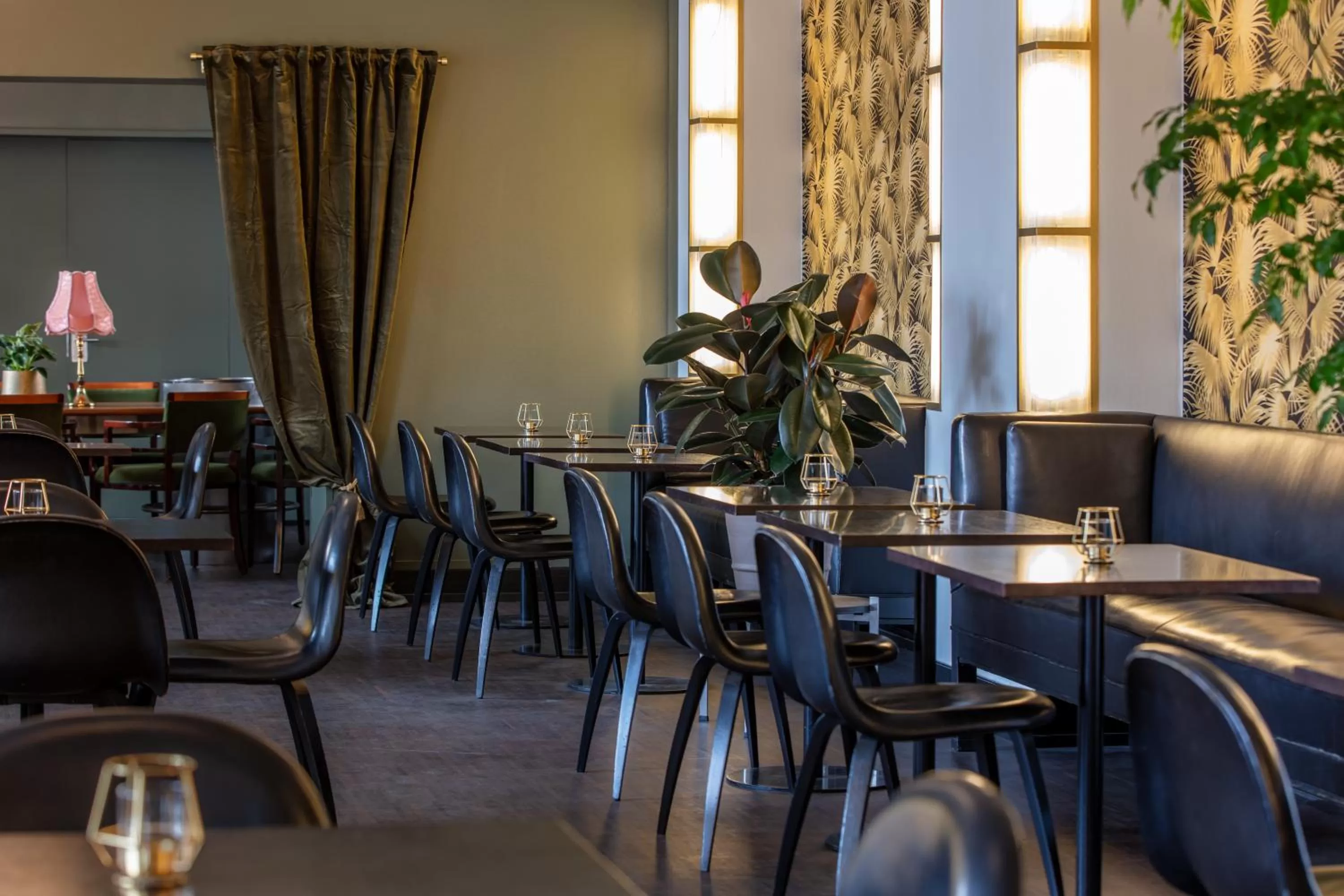 Restaurant/places to eat in Hotel Astoria, Best Western Signature Collection