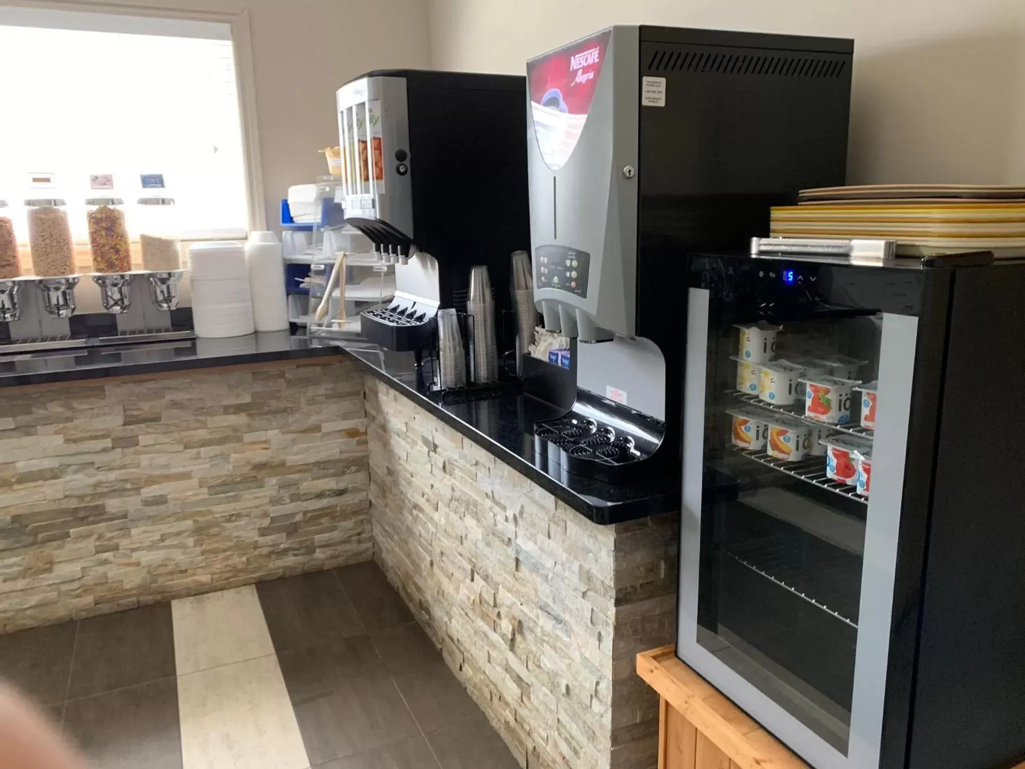 Coffee/tea facilities in Sword Inn Bancroft