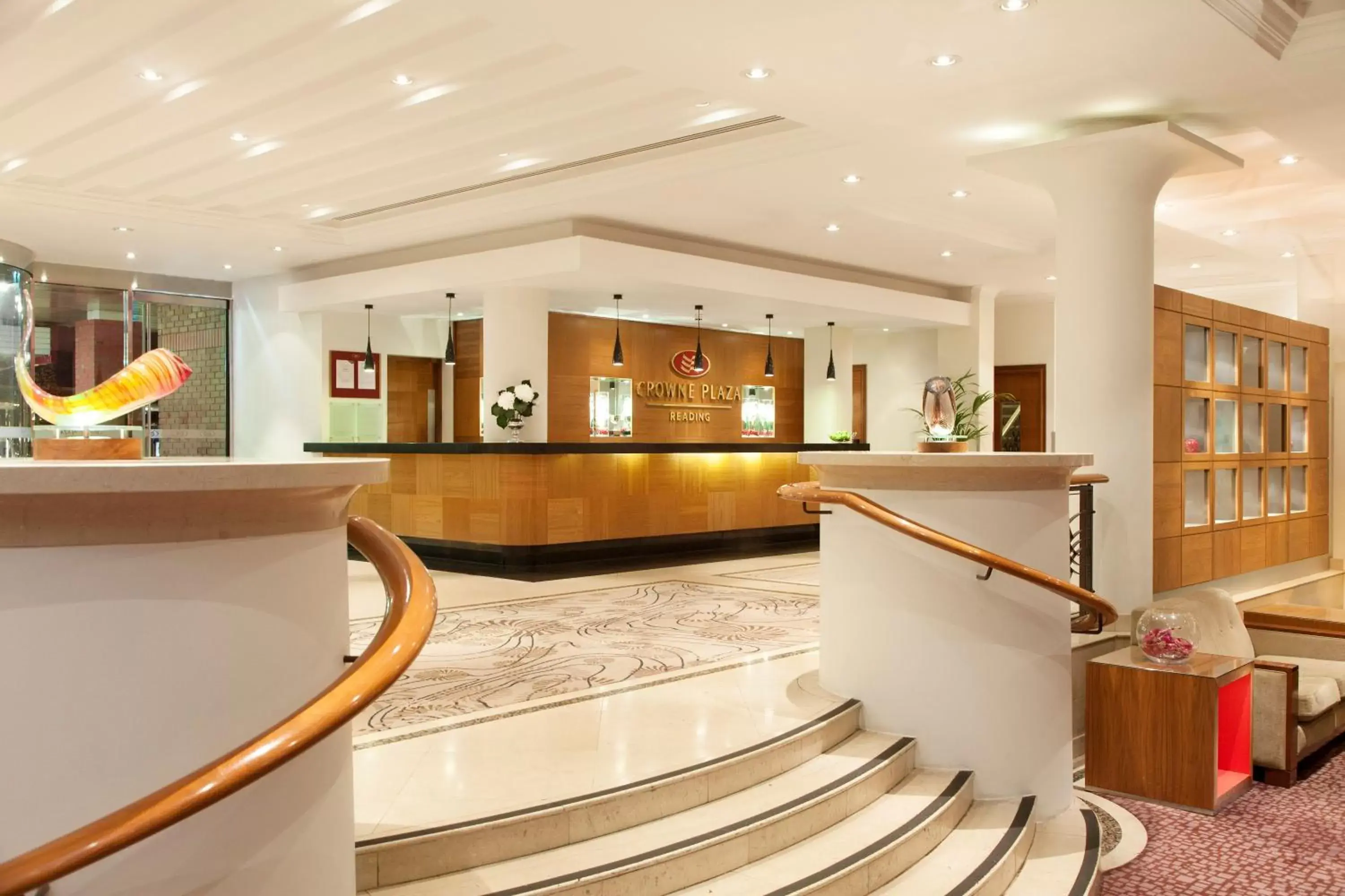 Property building, Lobby/Reception in Crowne Plaza Reading