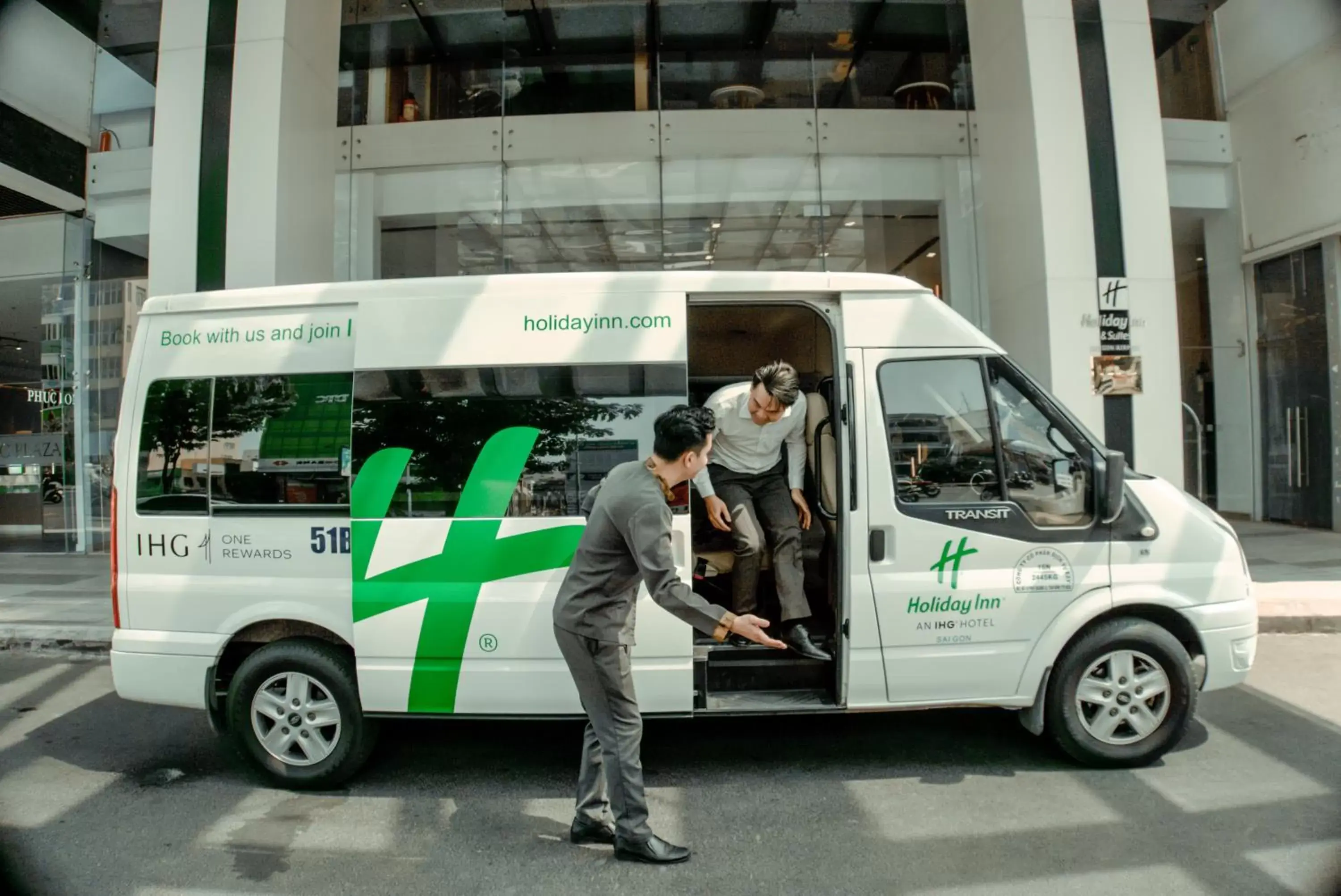 shuttle in Holiday Inn & Suites Saigon Airport, an IHG Hotel