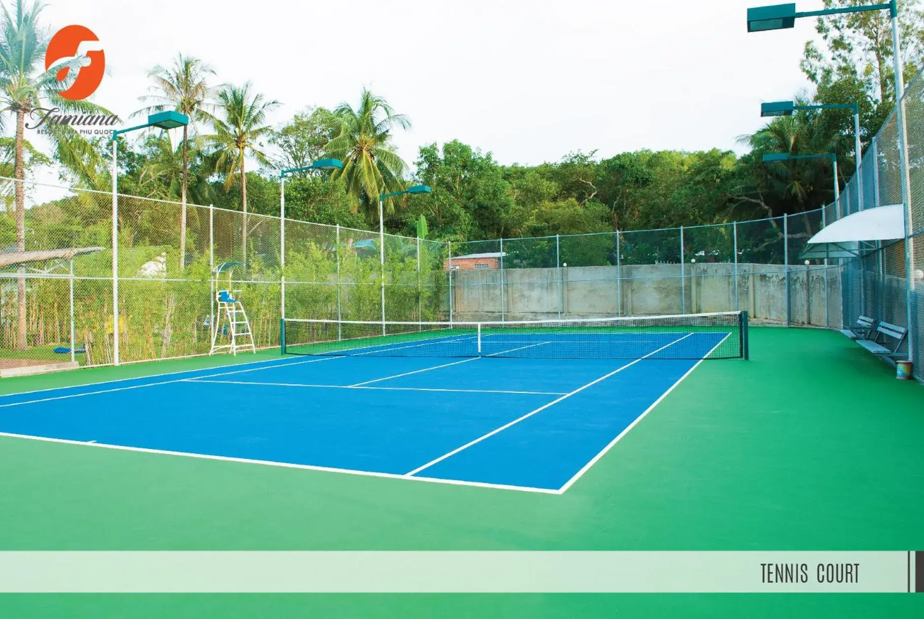 Activities, Tennis/Squash in Famiana Green Villa