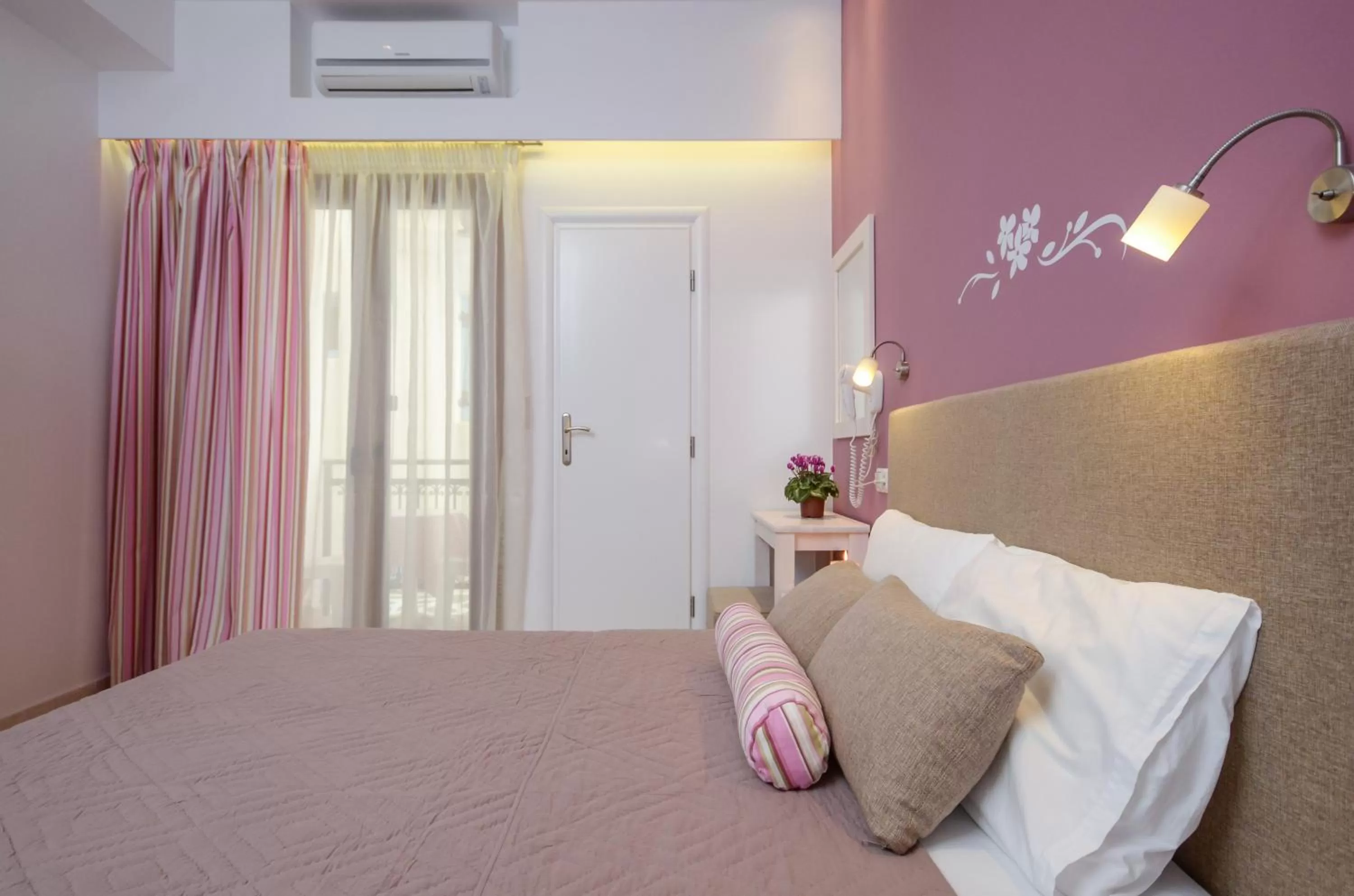 Bedroom, Bed in Panormos Hotel and Studios