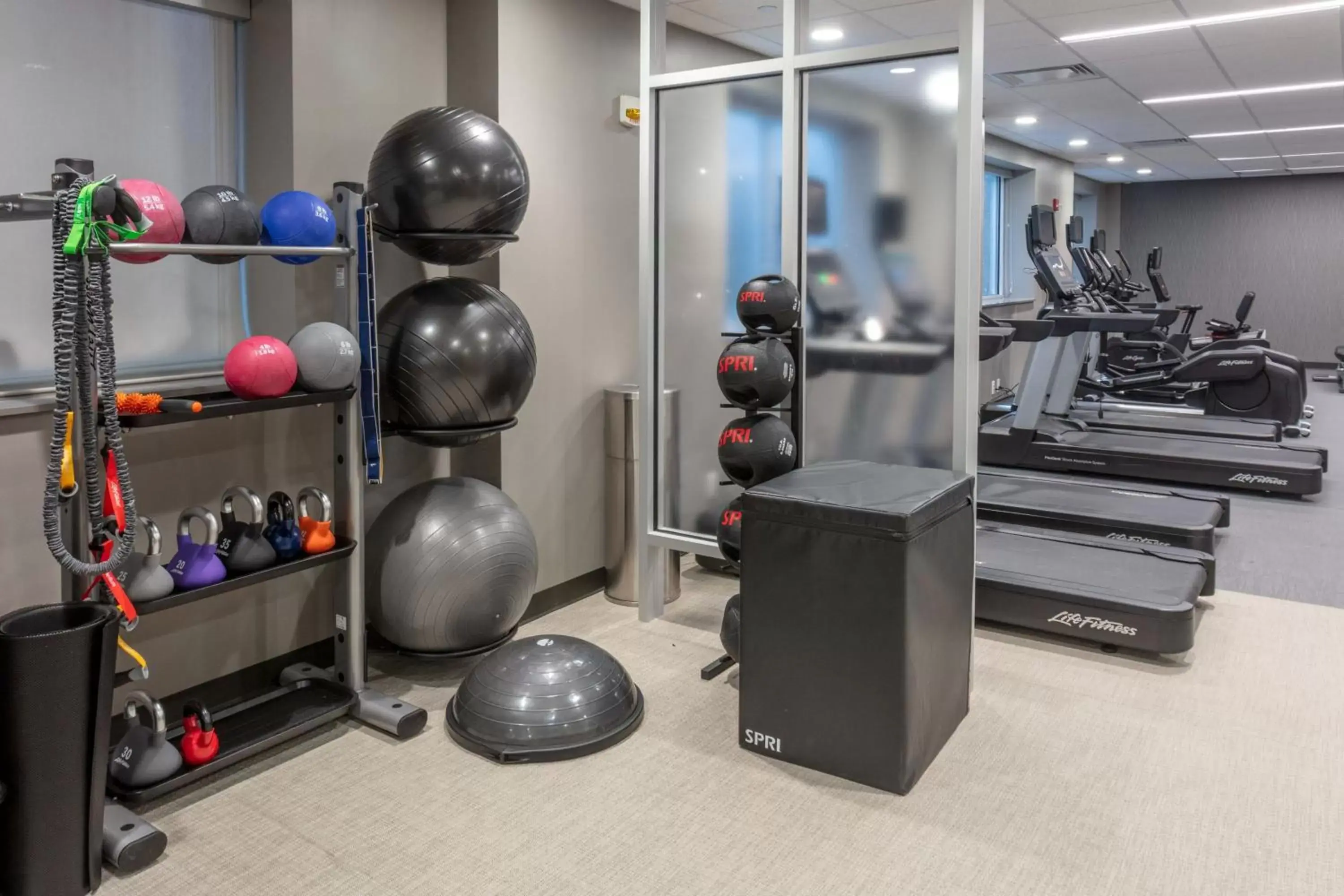 Fitness centre/facilities, Fitness Center/Facilities in Courtyard Rochester Downtown