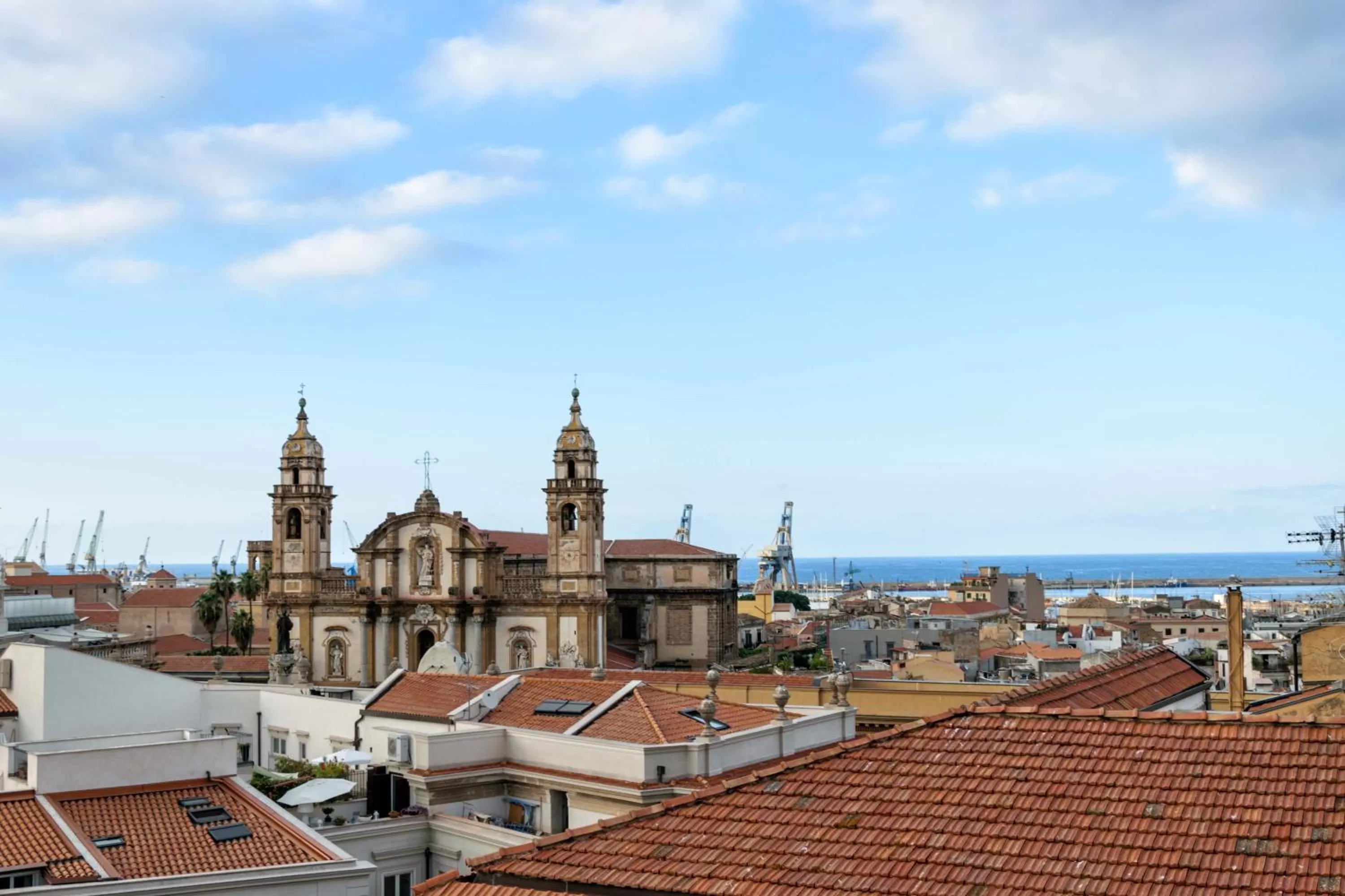 Property building in Le Cupole Decò