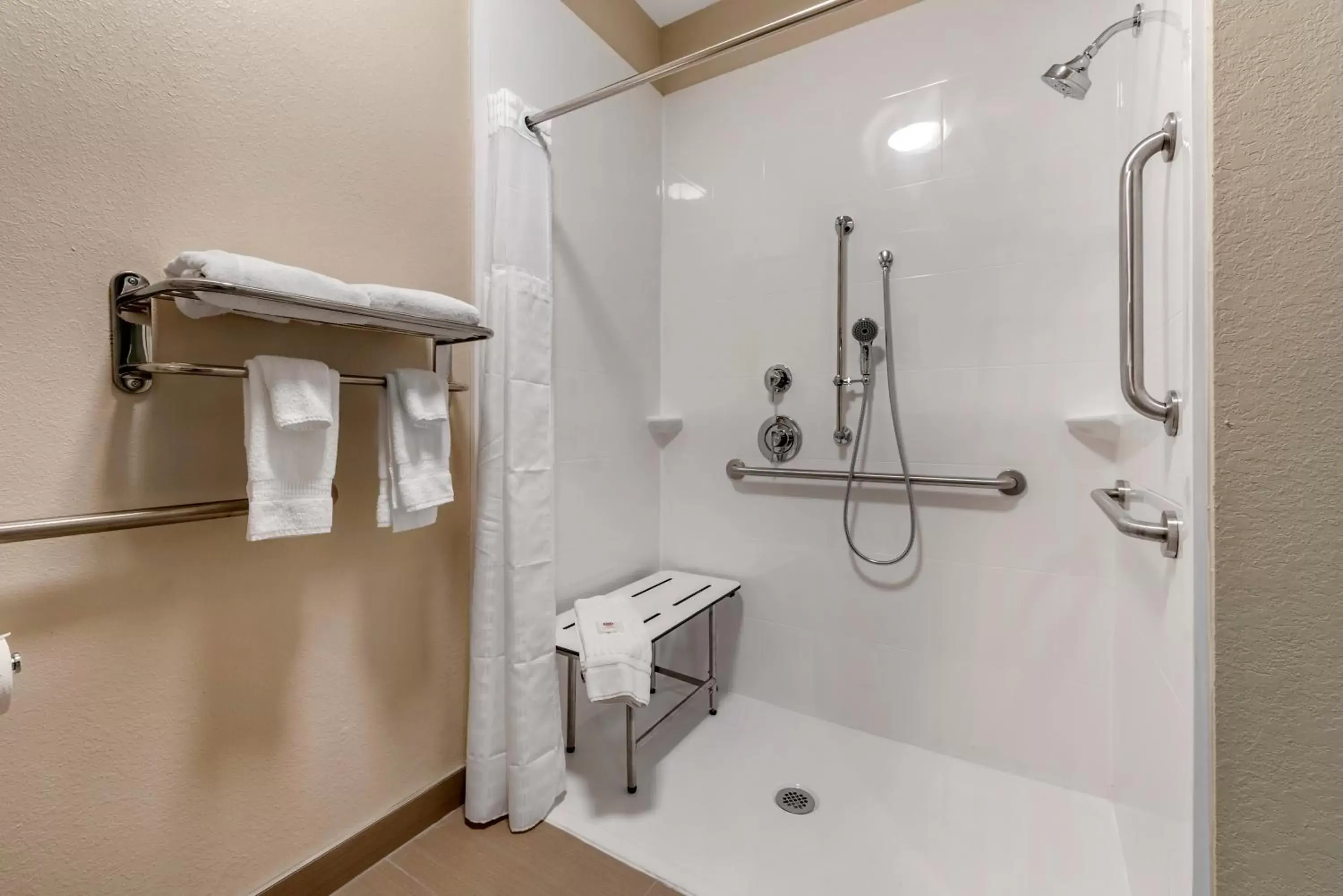 Bathroom in Comfort Inn & Suites Middletown - Franklin