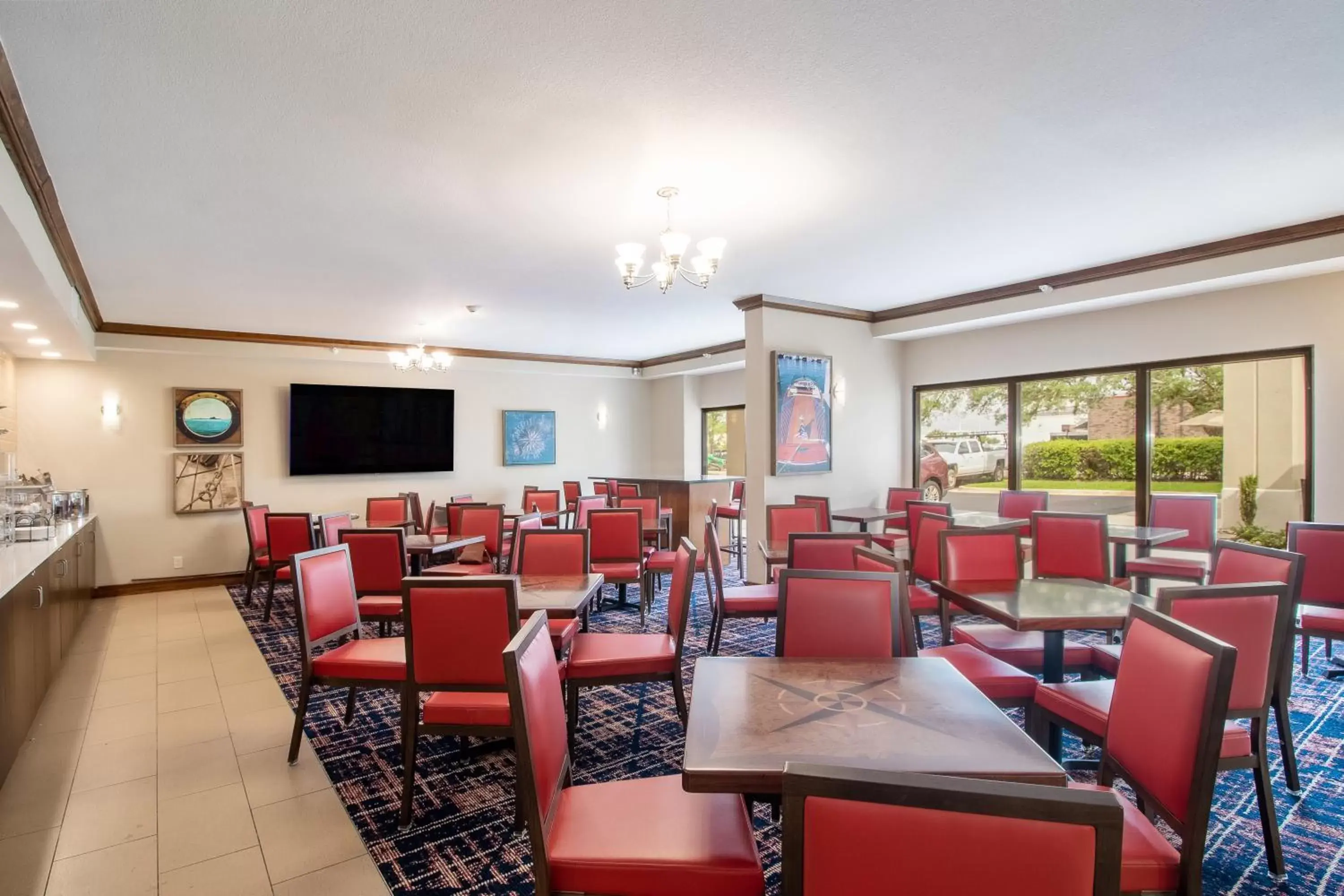 Dining area, Restaurant/Places to Eat in Econo Lodge Inn & Suites Foley-North Gulf Shores