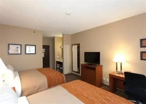 Queen Suite with Two Queen Beds in Comfort Inn & Suites Bellevue - Omaha Offutt AFB