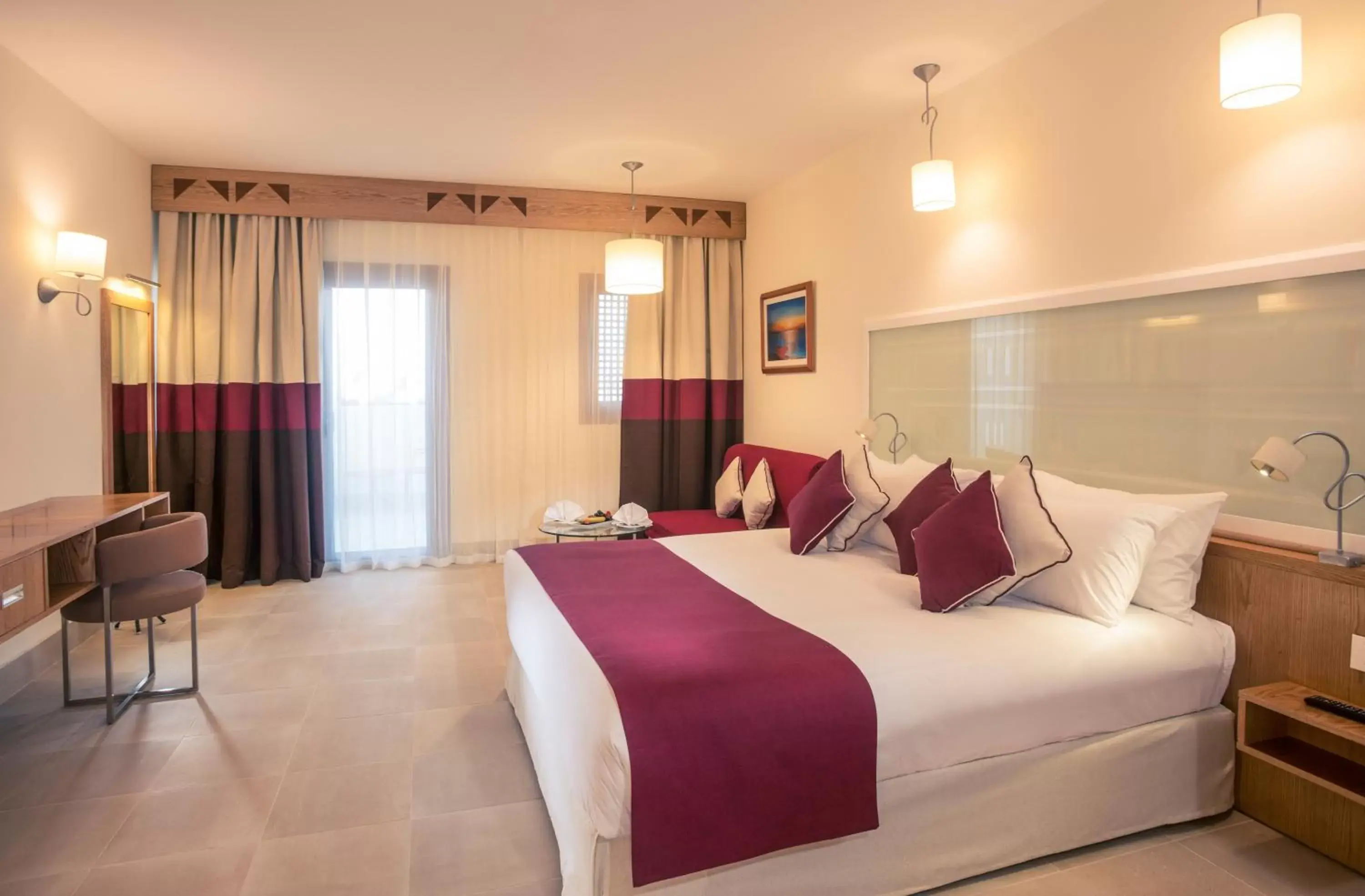 Bedroom, Bed in Mercure Hurghada Hotel