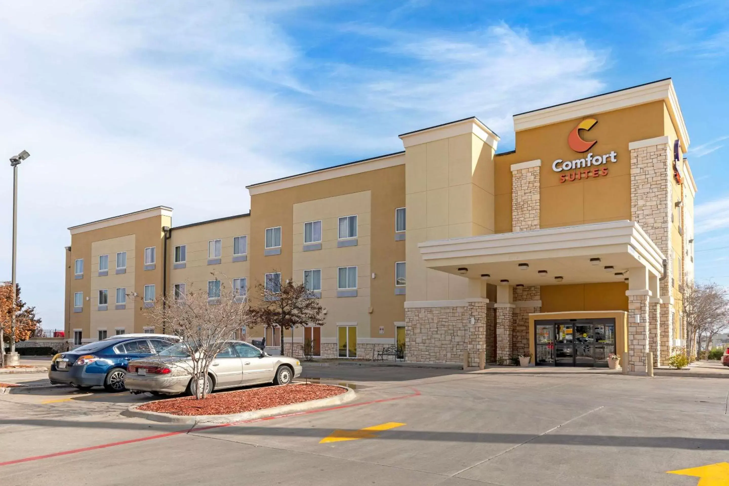 Property building in Comfort Suites West Dallas-Cockrell Hill