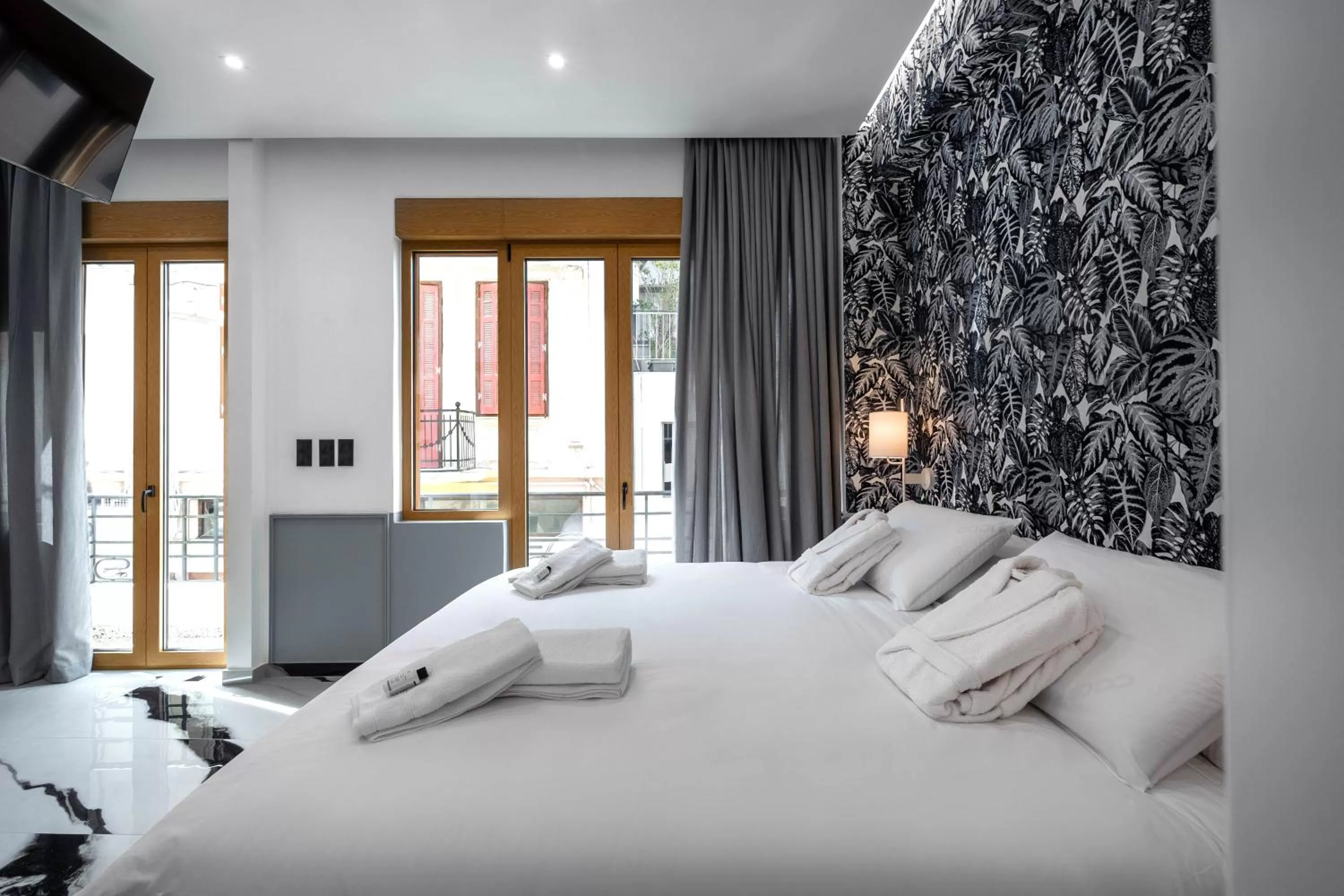 Bed in Athens Feeling