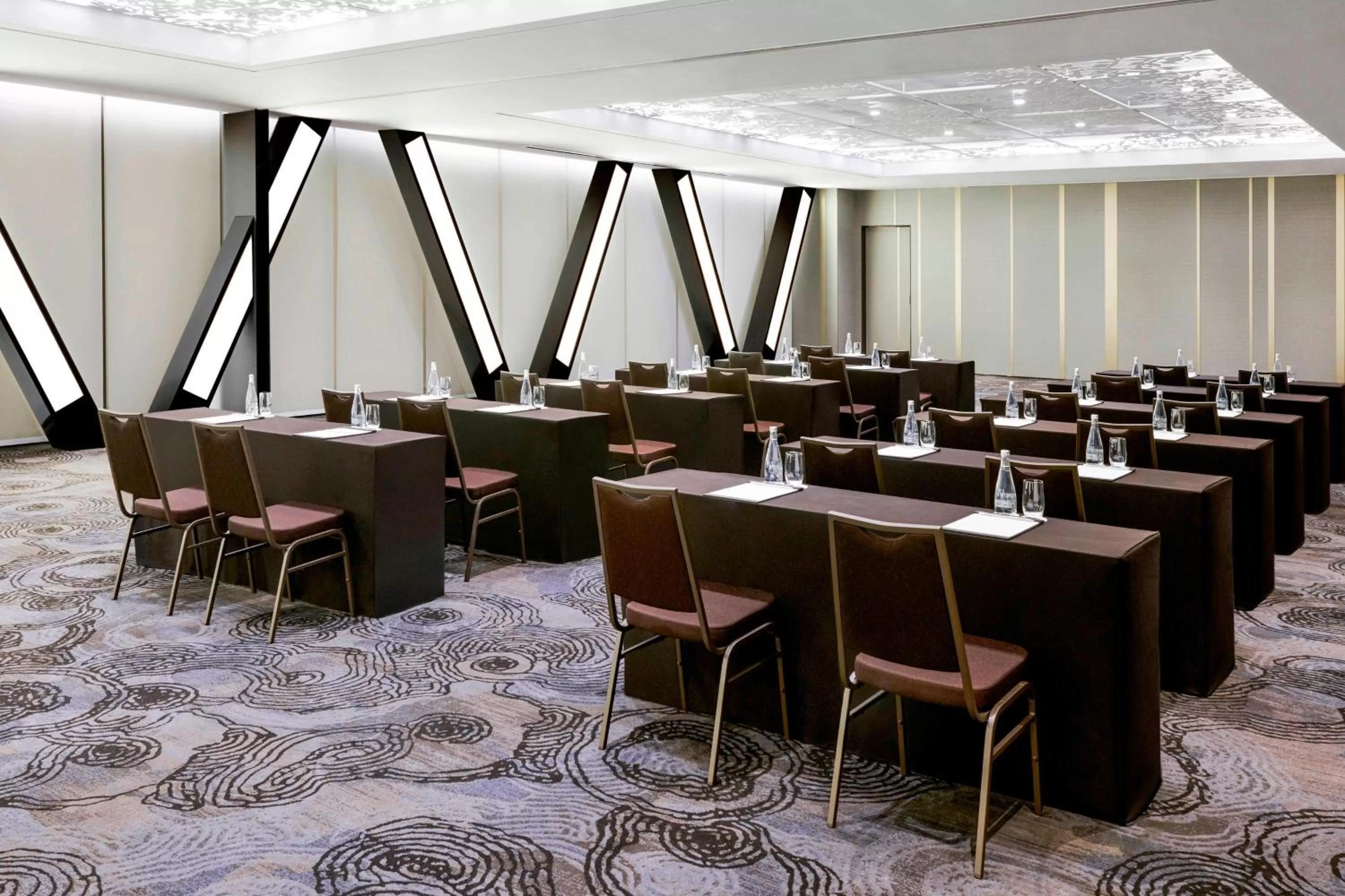 Meeting/conference room in Courtyard by Marriott Seoul Botanic Park