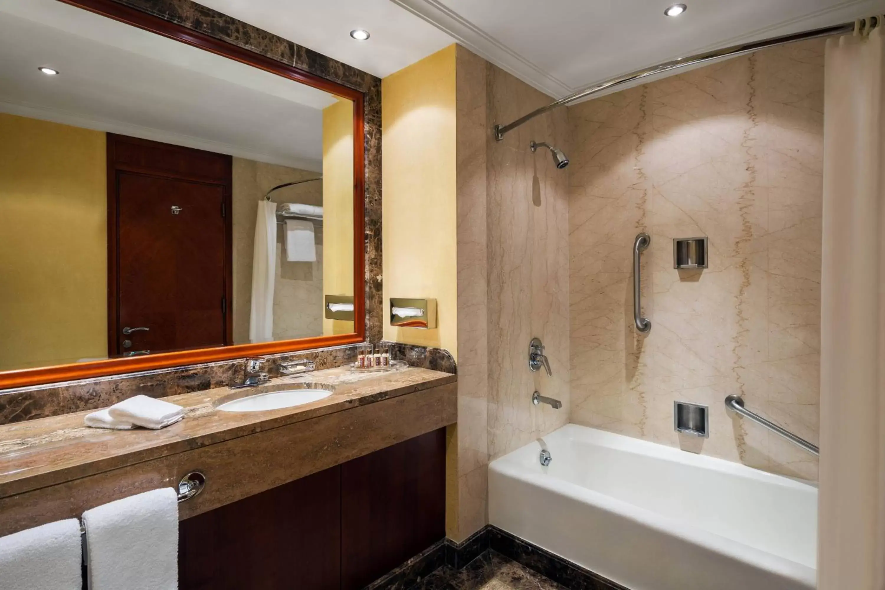 Bathroom in Sheraton Dammam Hotel & Convention Centre