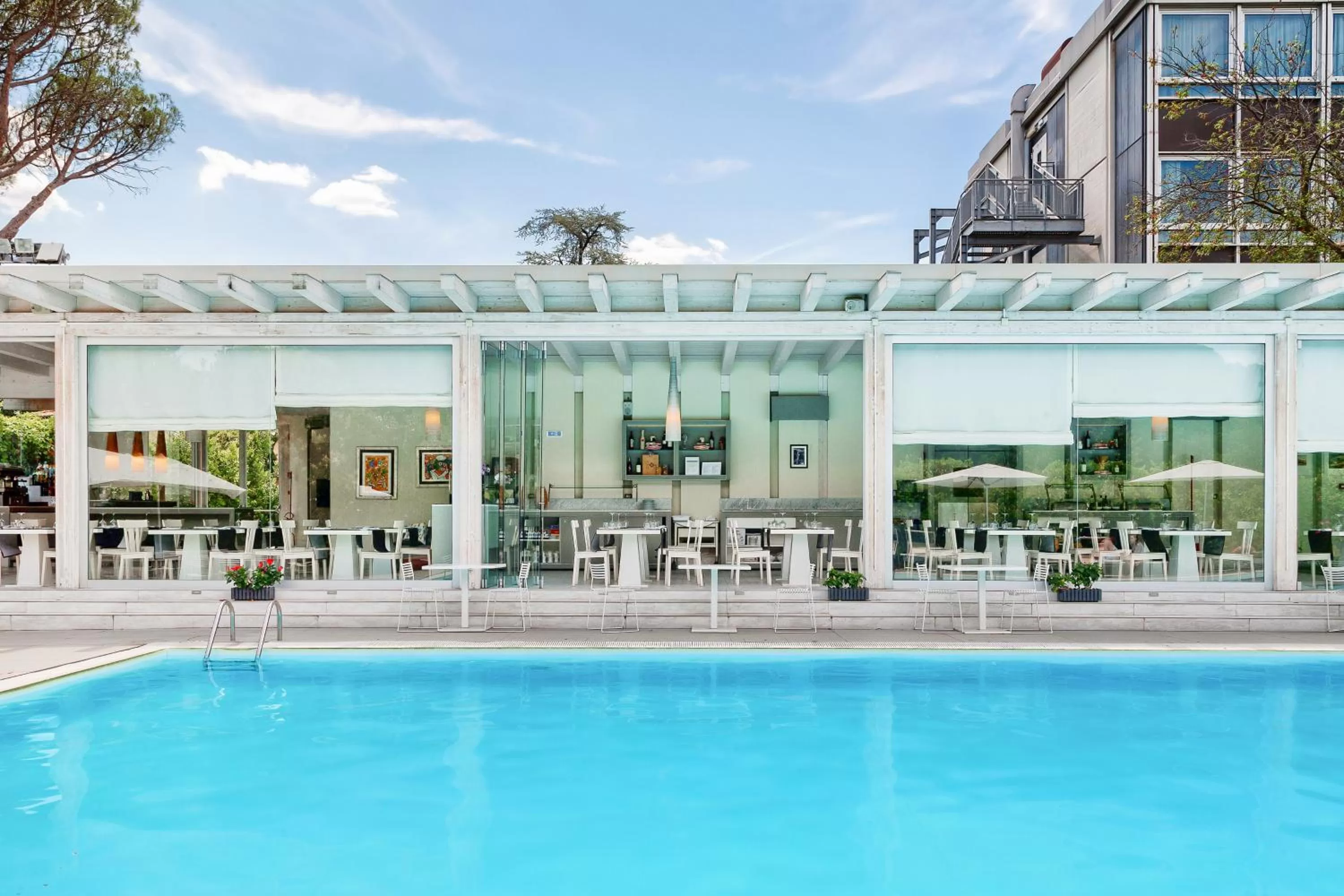 Swimming pool in Italiana Hotels Florence
