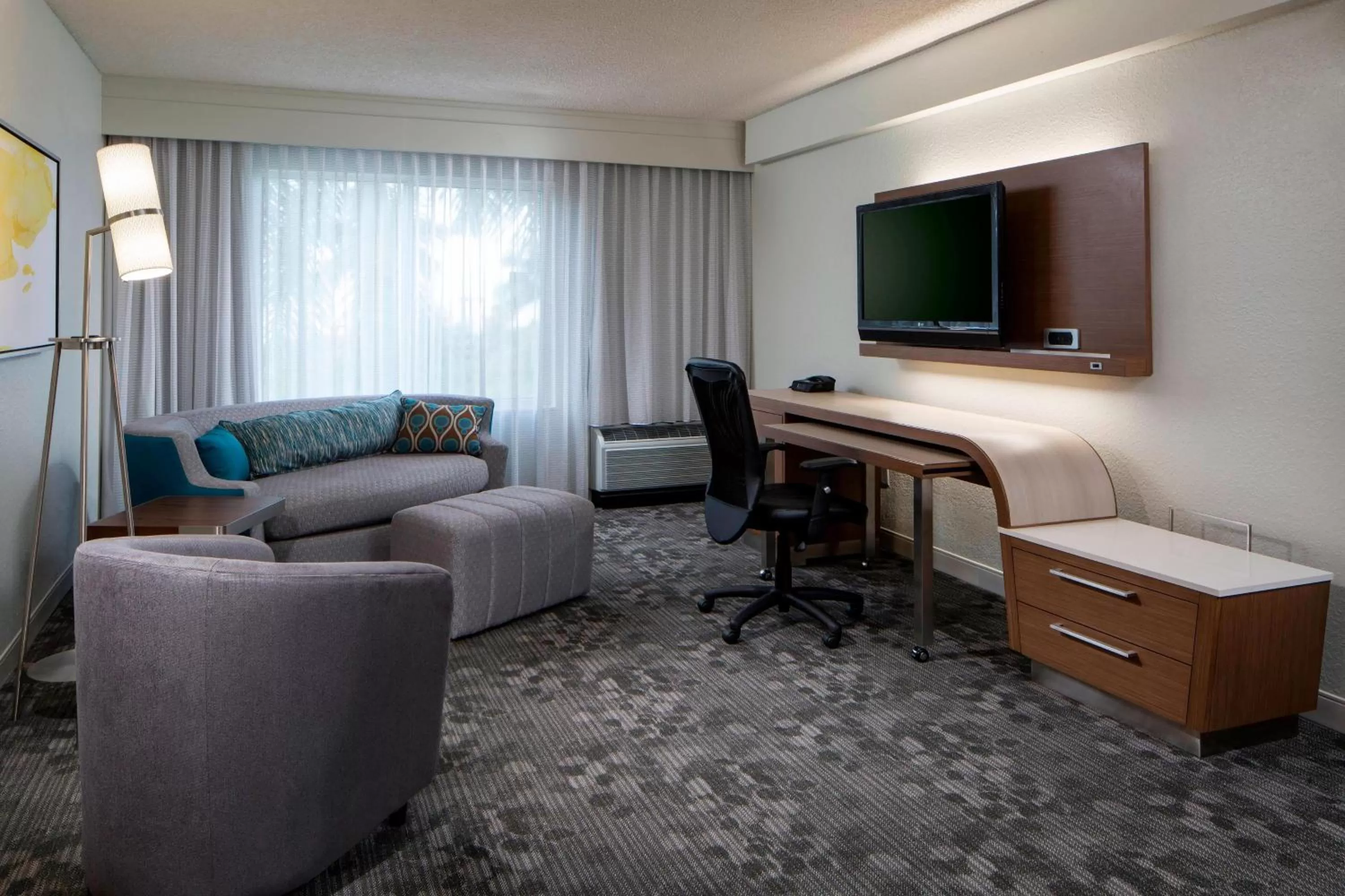 King Suite with Sofa Bed in Courtyard by Marriott Fort Lauderdale Weston