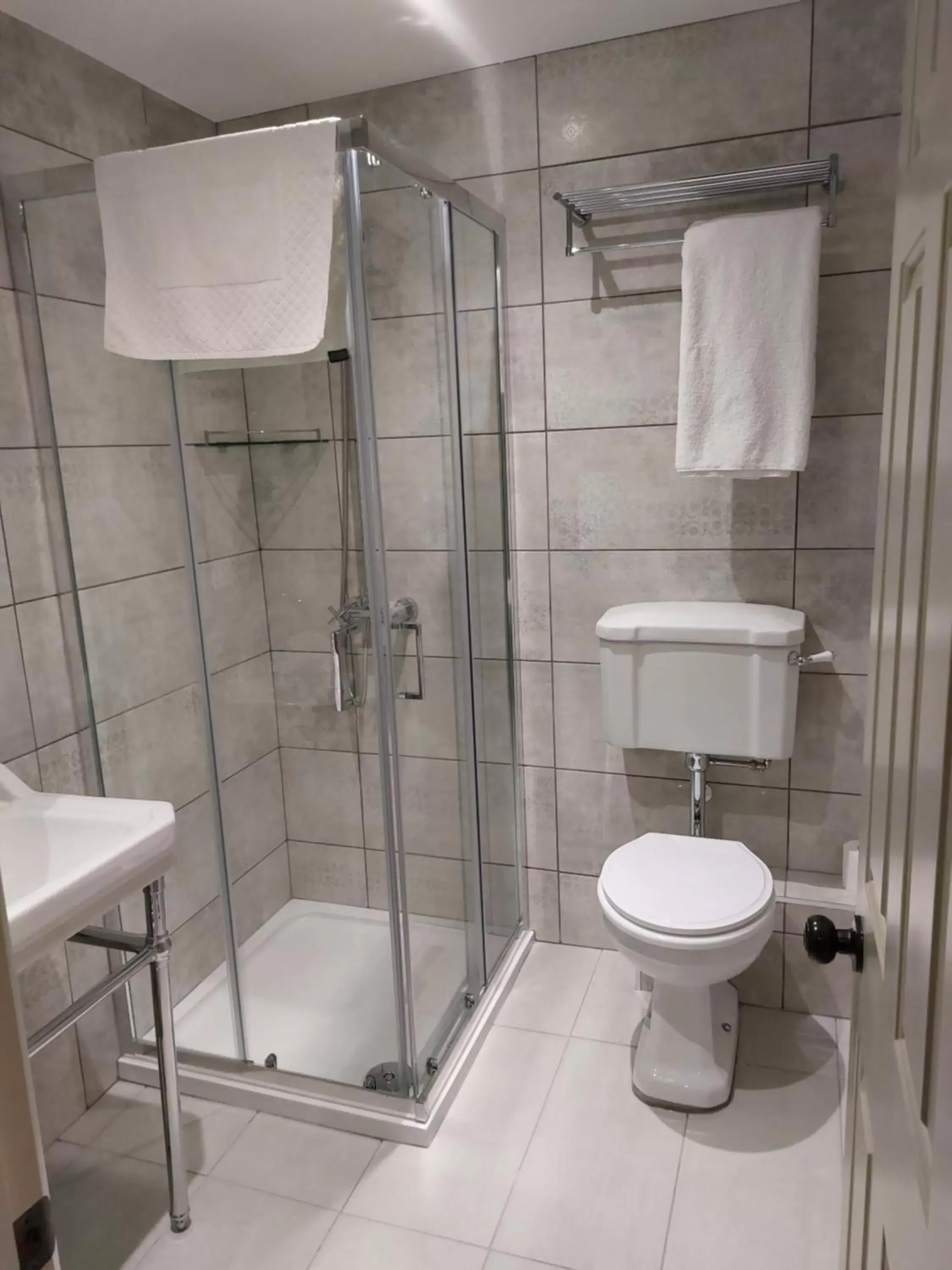 Bathroom in Owston Hall Hotel