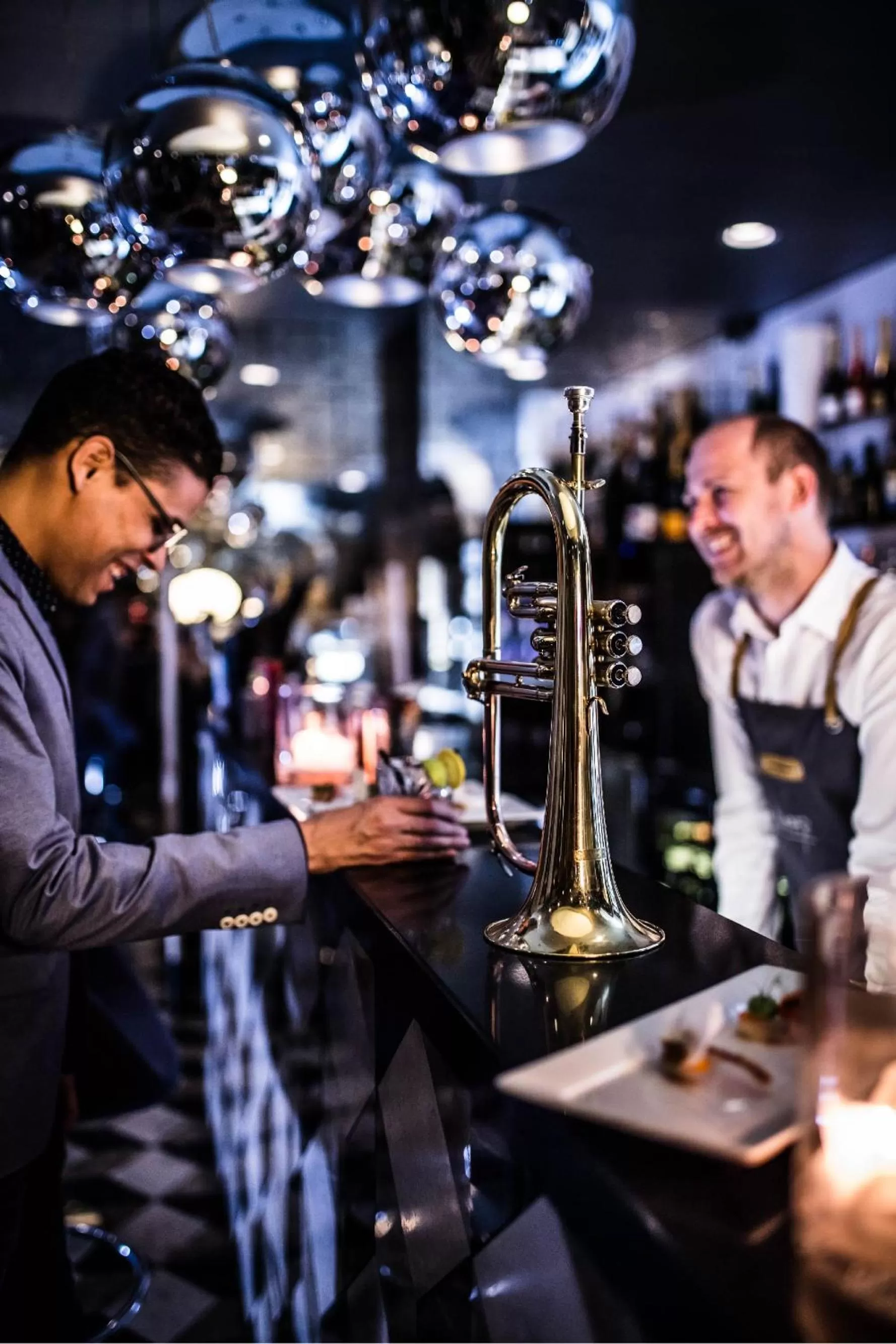 Restaurant/places to eat in Vander Urbani Resort - a Member of Design Hotels