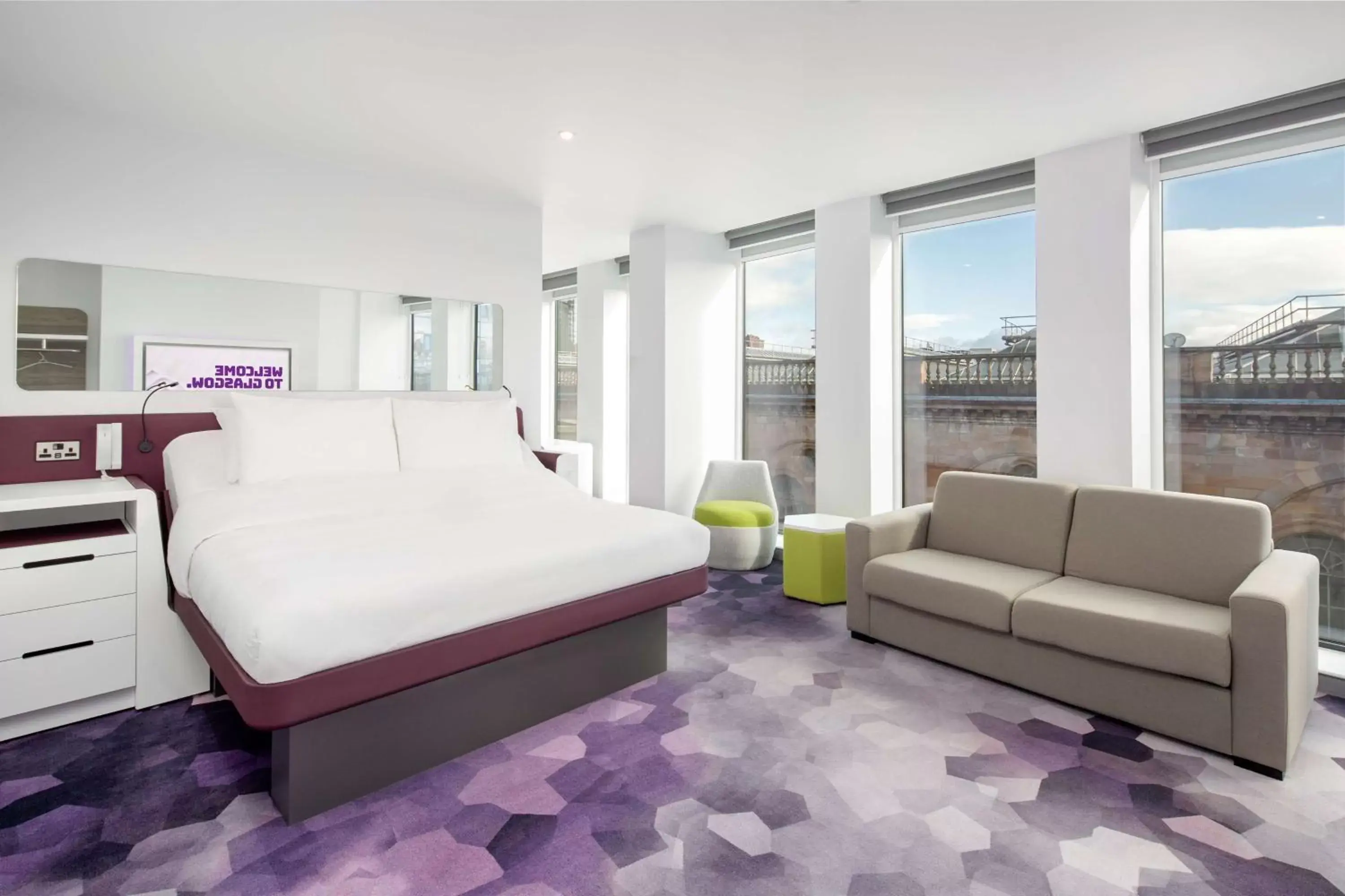 Photo of the whole room in YOTEL Glasgow