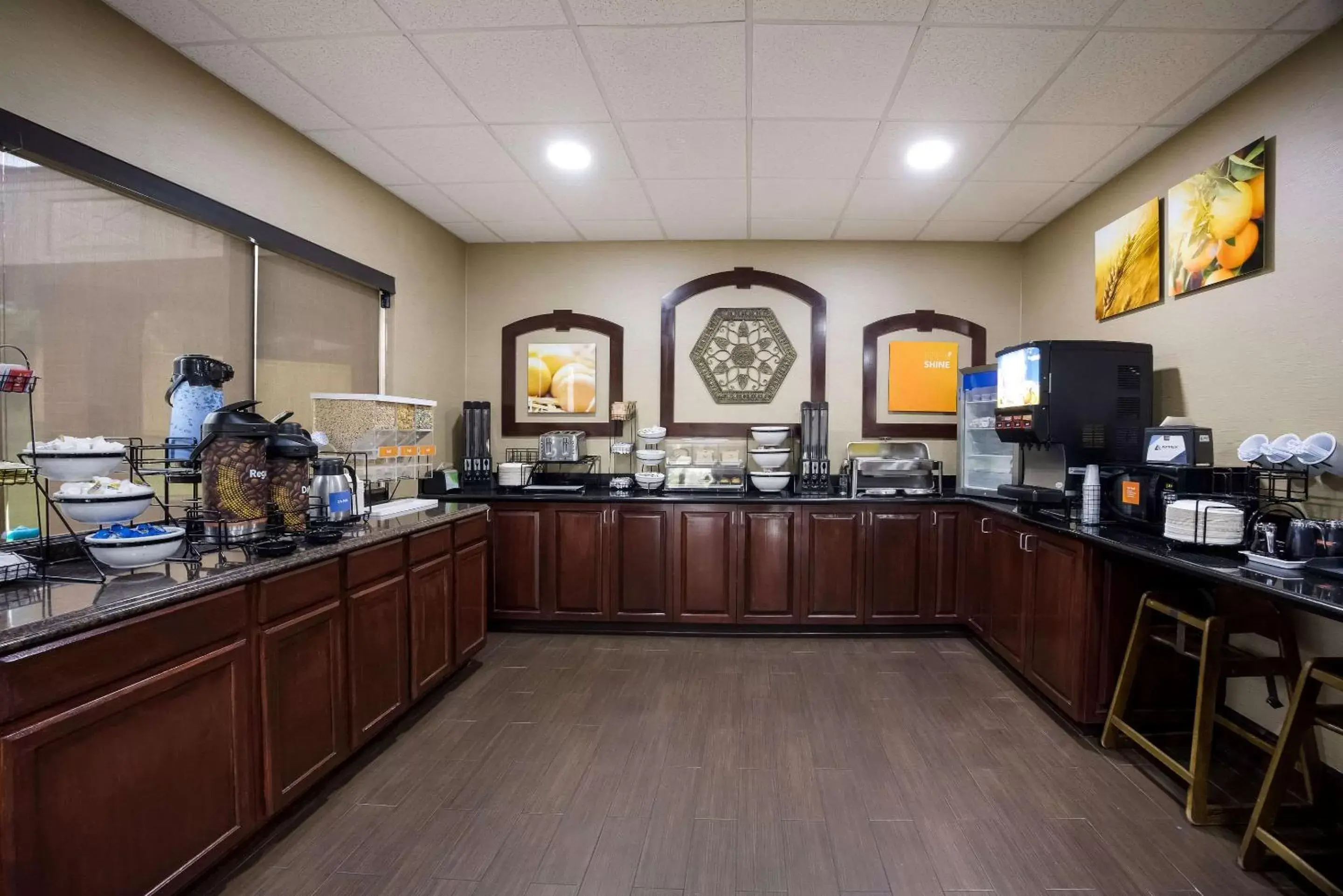 Breakfast, Restaurant/Places to Eat in Comfort Inn & Suites Midway - Tallahassee West