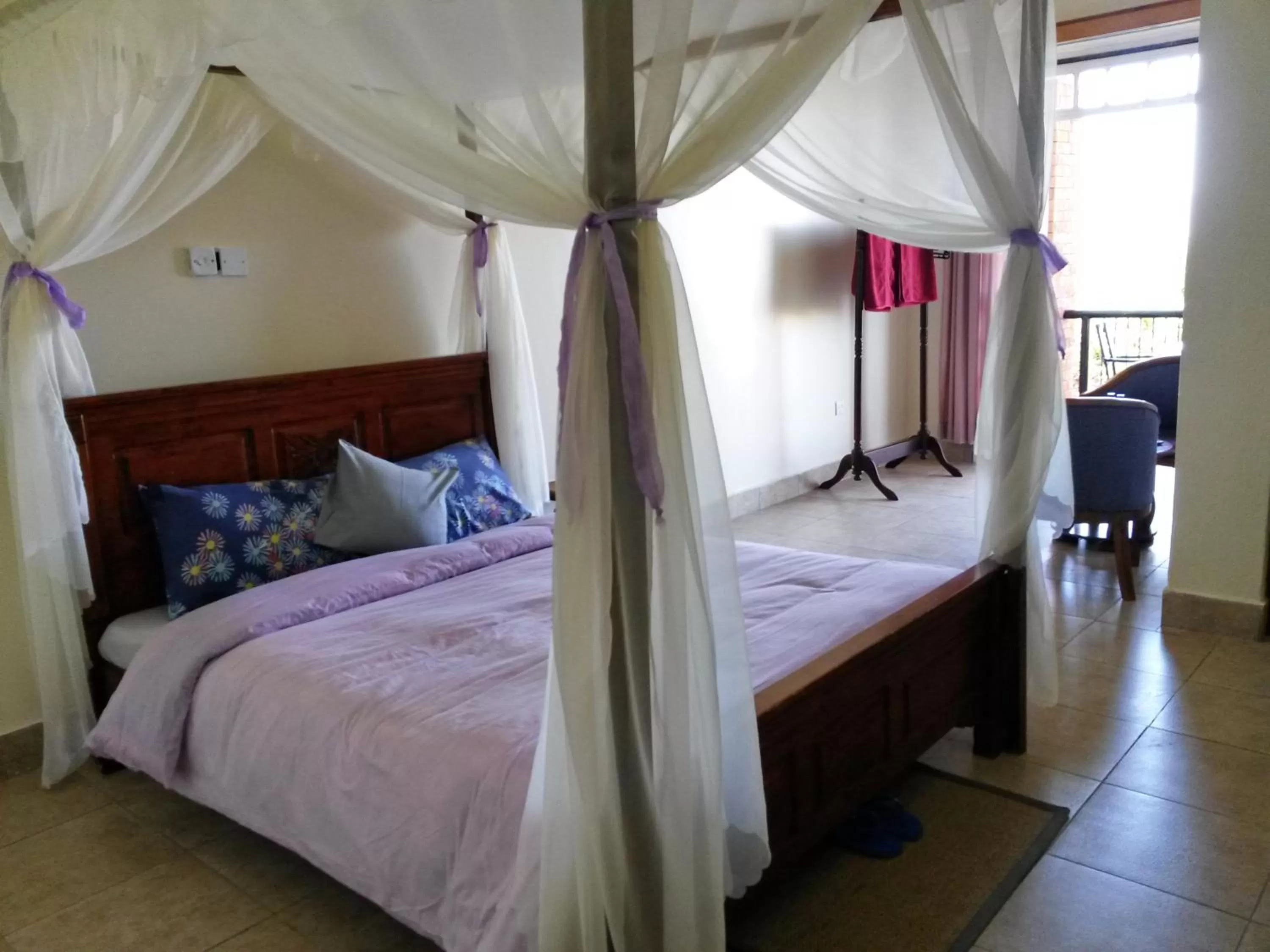 Bed in Mwanzo Lodge