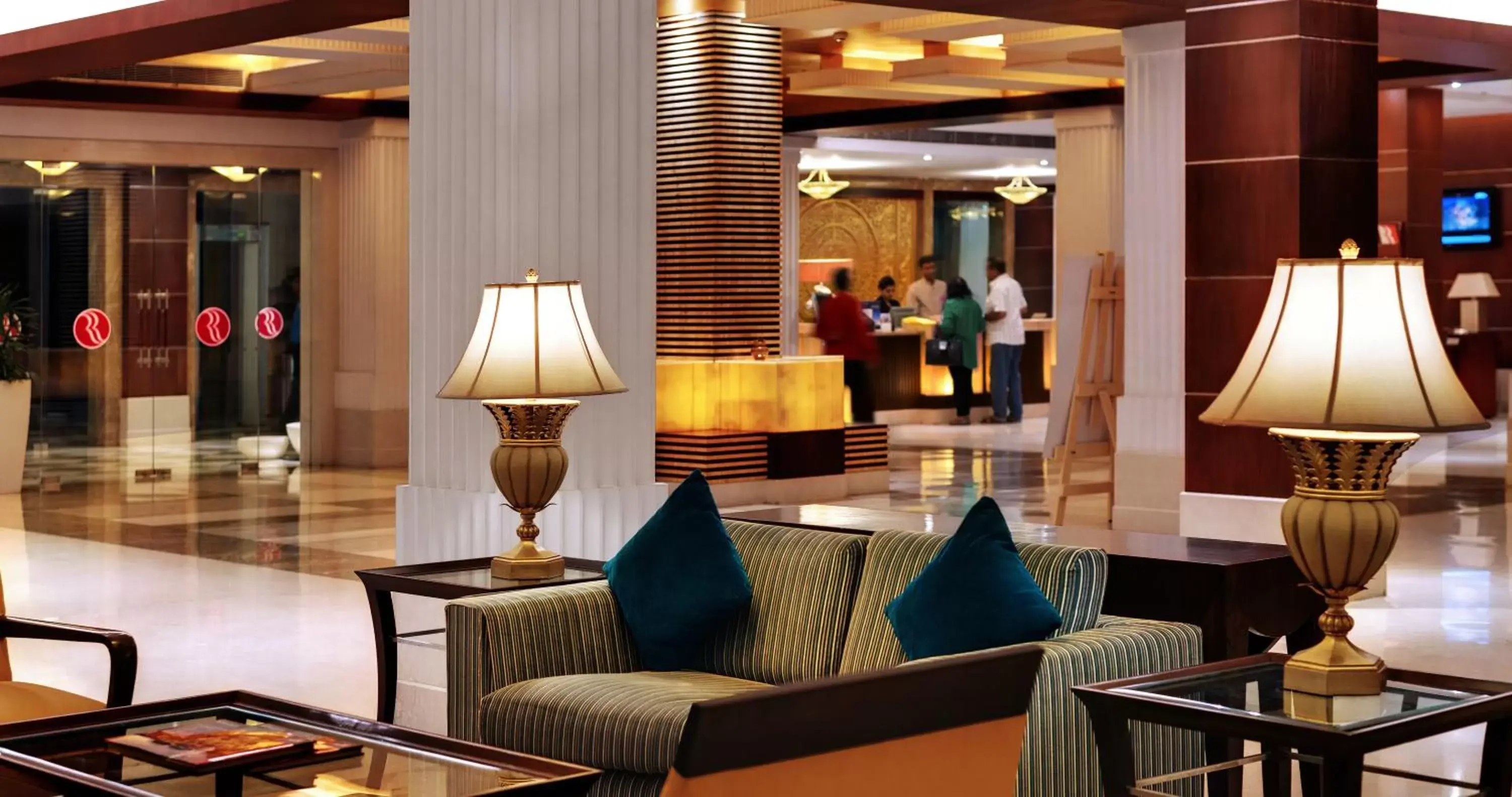 Lobby or reception, Restaurant/Places to Eat in Ramada Plaza by Wyndham JHV Varanasi