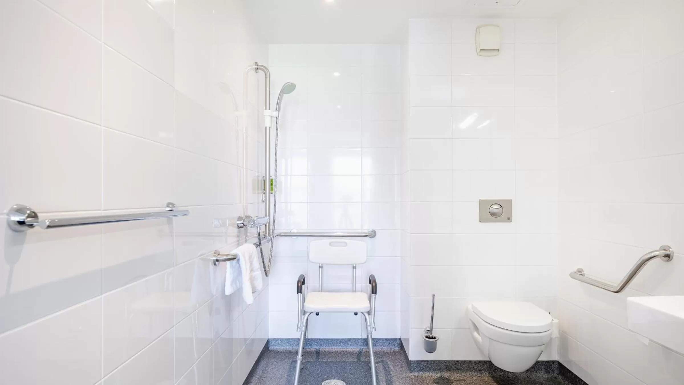 Bathroom in Akena Nantes Atlantis Zénith