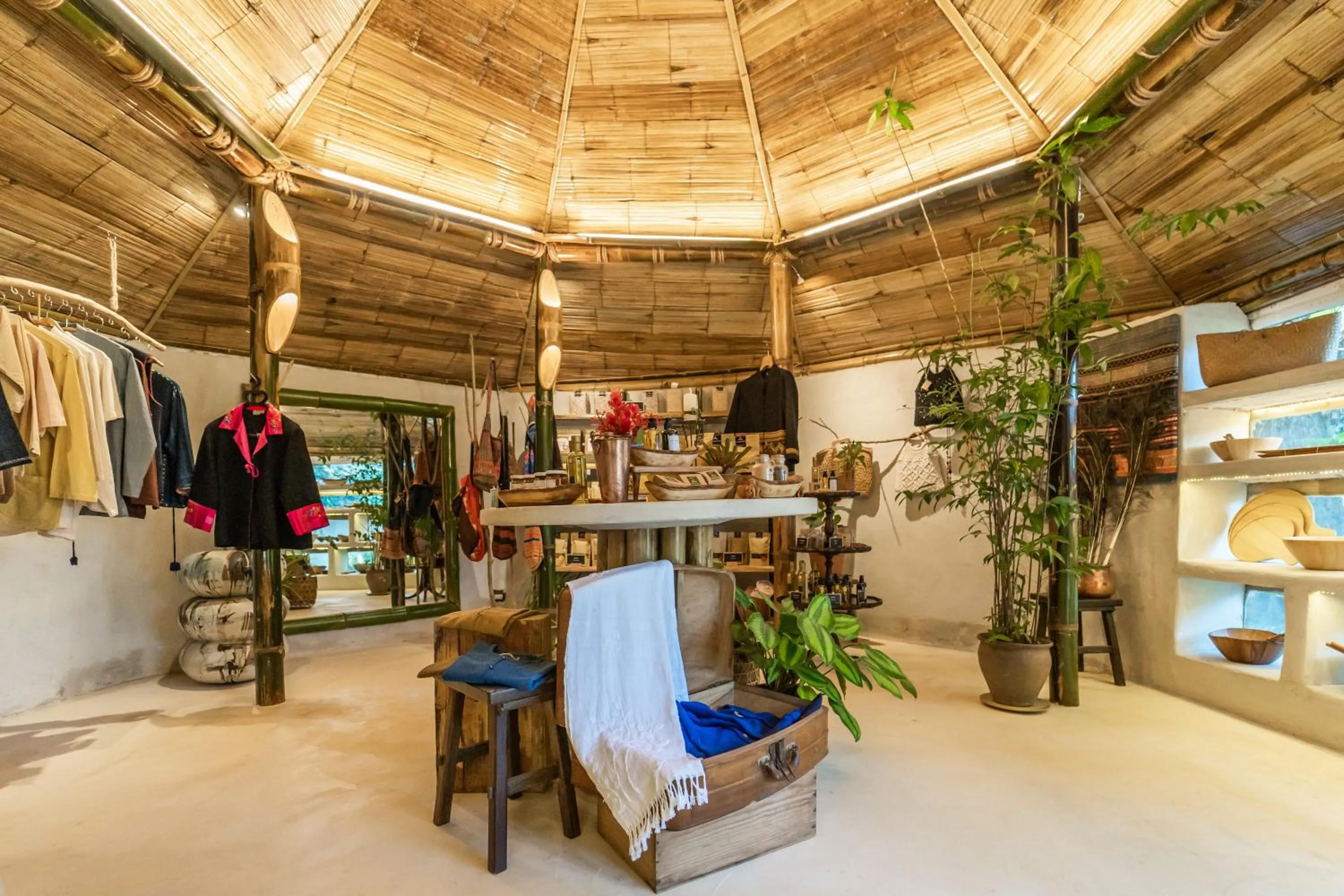 On-site shops in Phu Chaisai Chiang Rai Mountain Resort